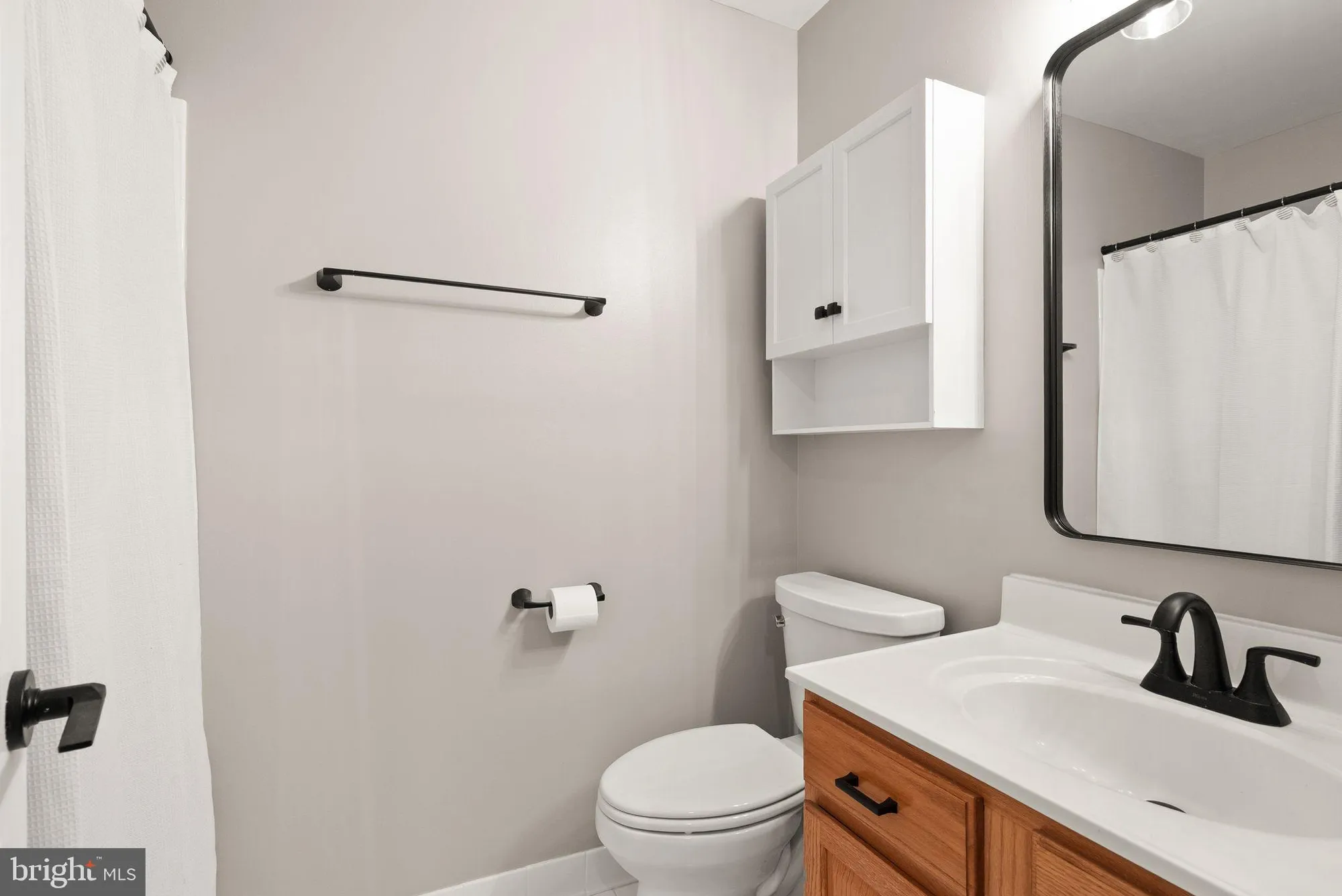 Property Slideshow image 37 of 50 | 17680 glass ridge pl, Gainesville, VA, 20155