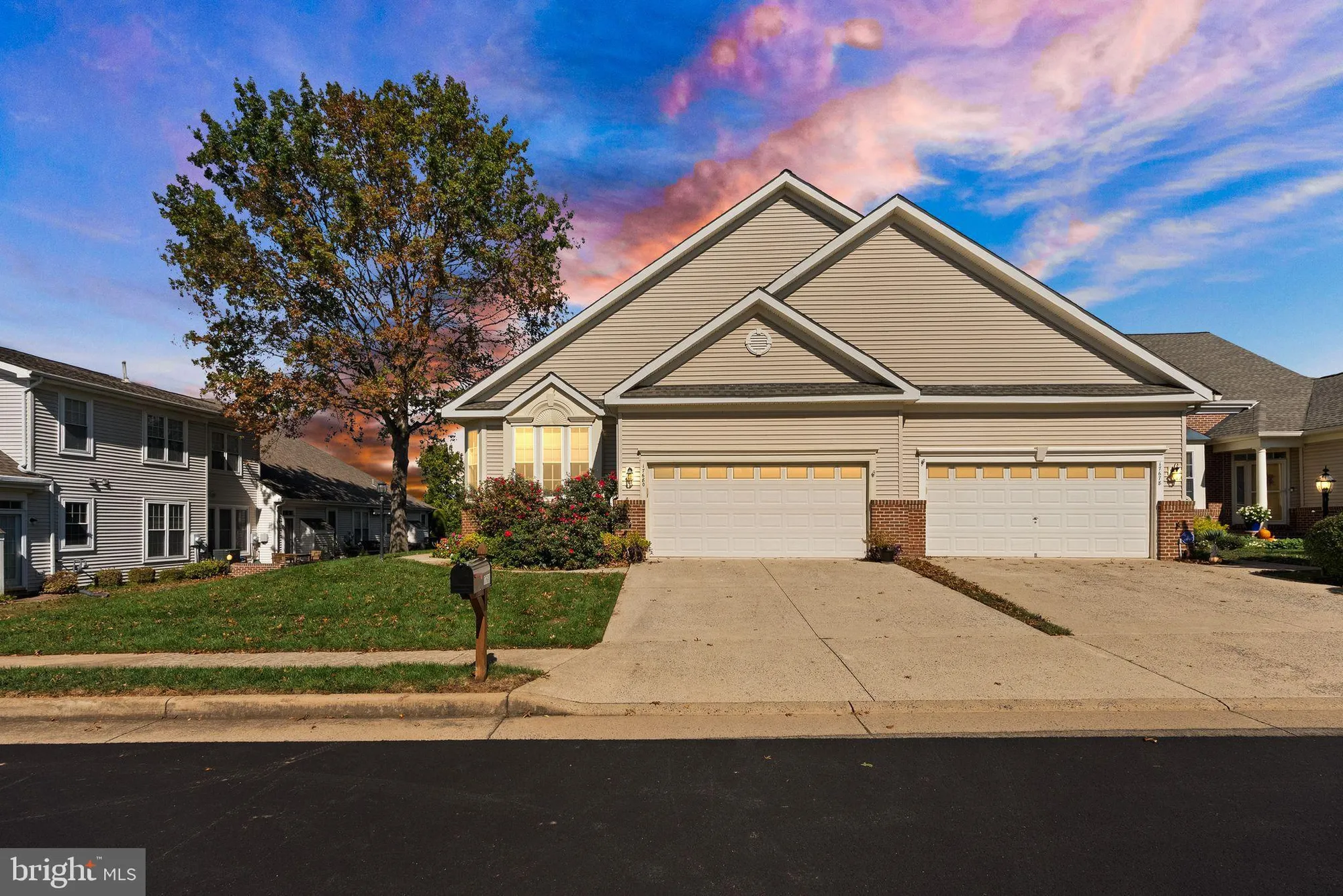 Property Slideshow image 1 of 50 | 17680 glass ridge pl, Gainesville, VA, 20155