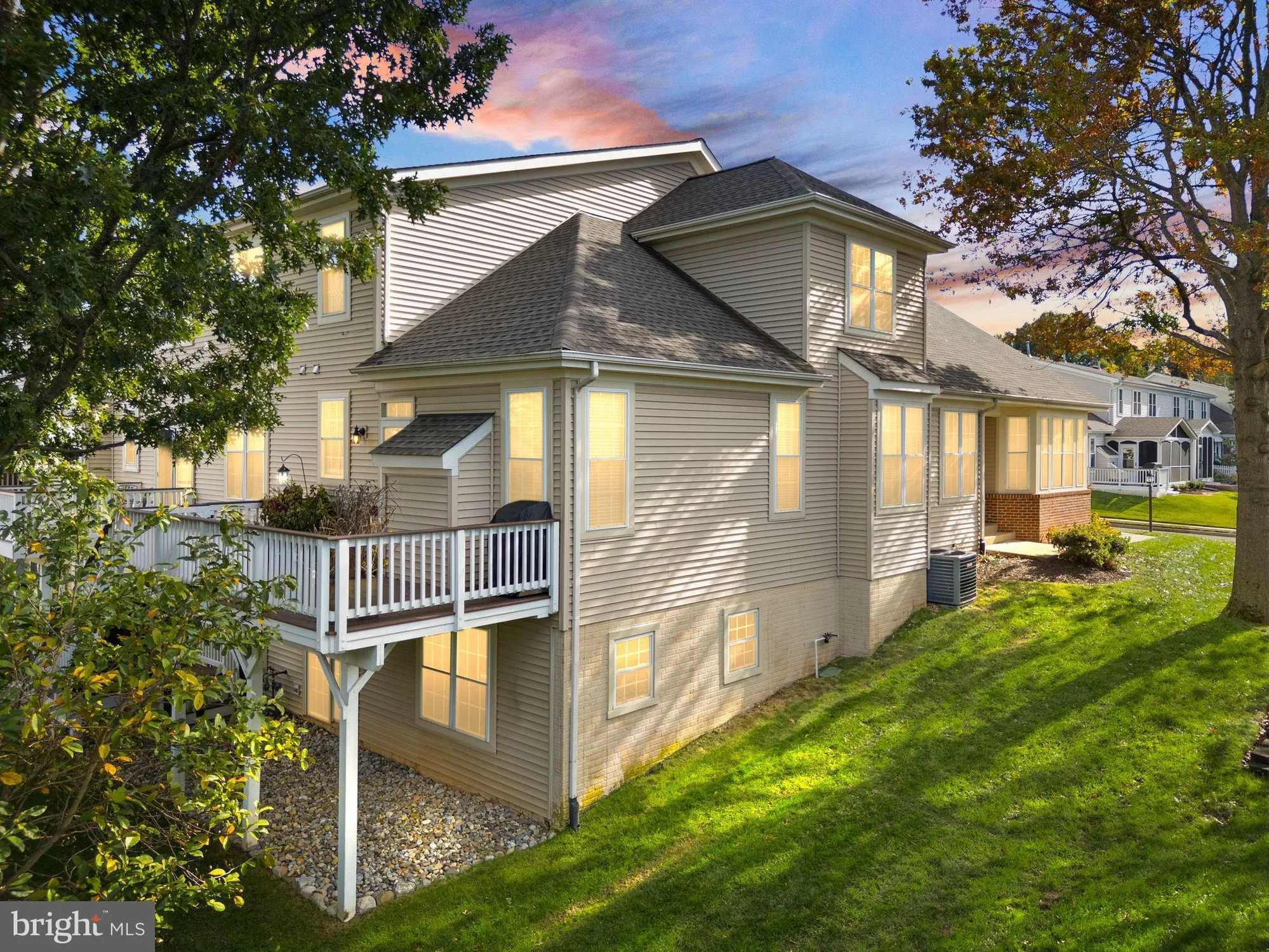 Property Slideshow image 45 of 50 | 17680 glass ridge pl, Gainesville, VA, 20155