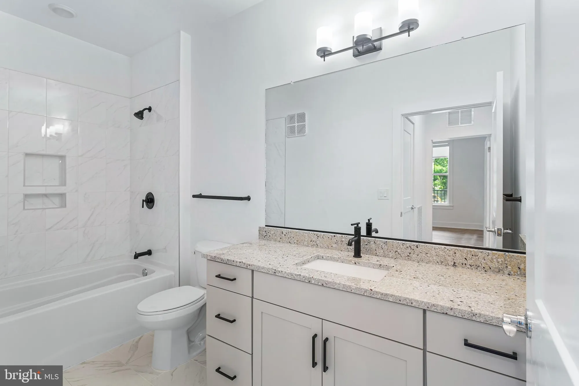 Property Slideshow image 28 of 39 | 78 old mill bottom rd n apt 107, Annapolis, MD, 21409