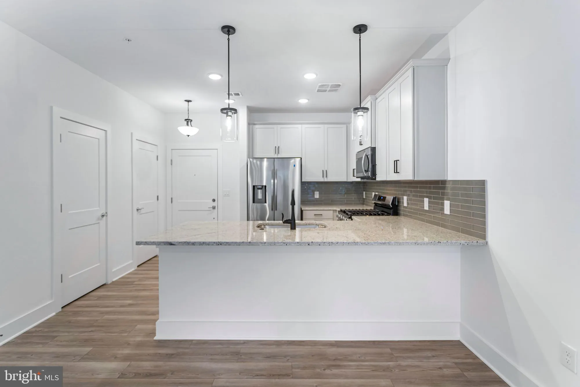 Property Slideshow image 22 of 39 | 78 old mill bottom rd n apt 107, Annapolis, MD, 21409