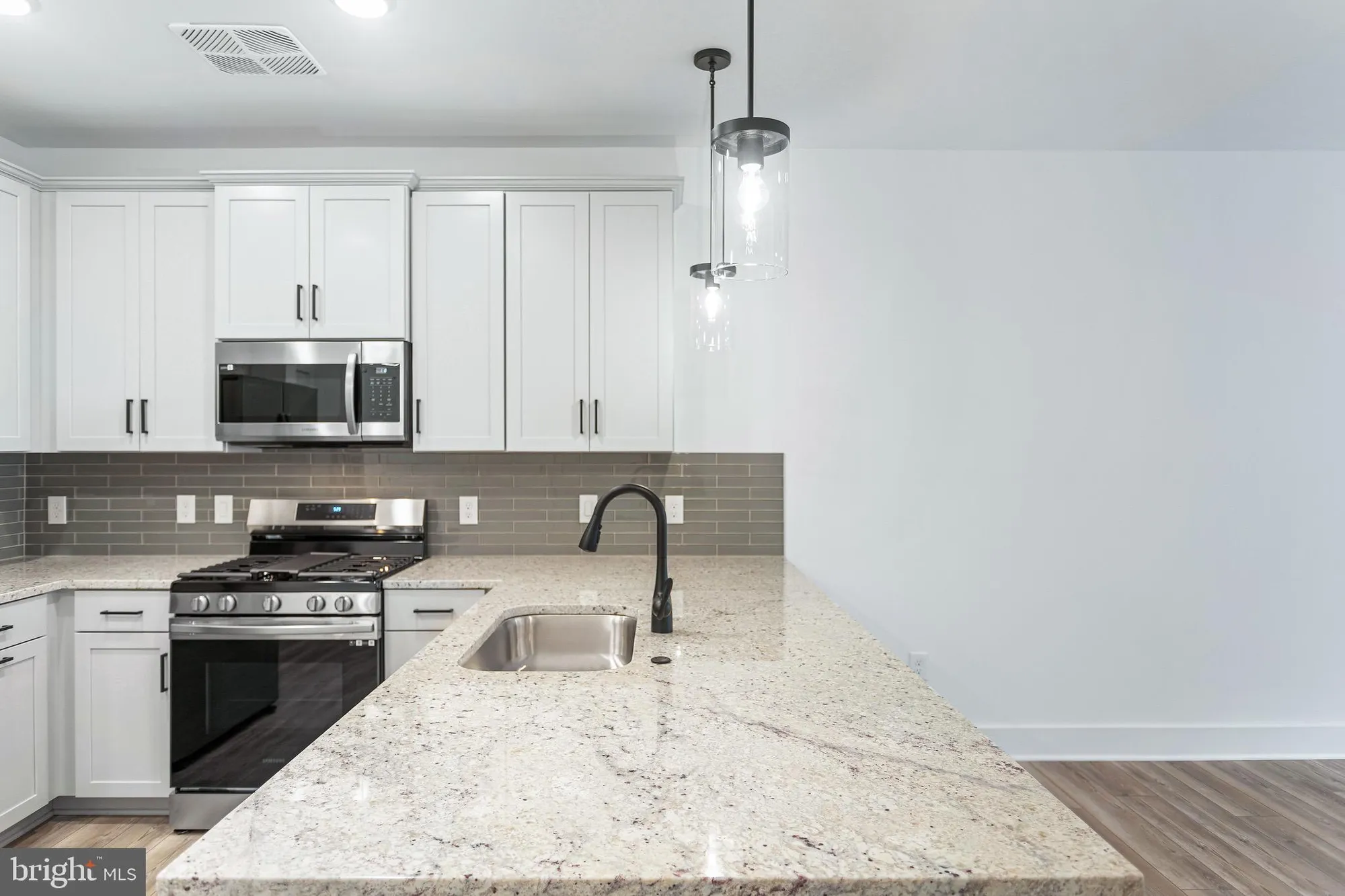 Property Slideshow image 20 of 39 | 78 old mill bottom rd n apt 107, Annapolis, MD, 21409