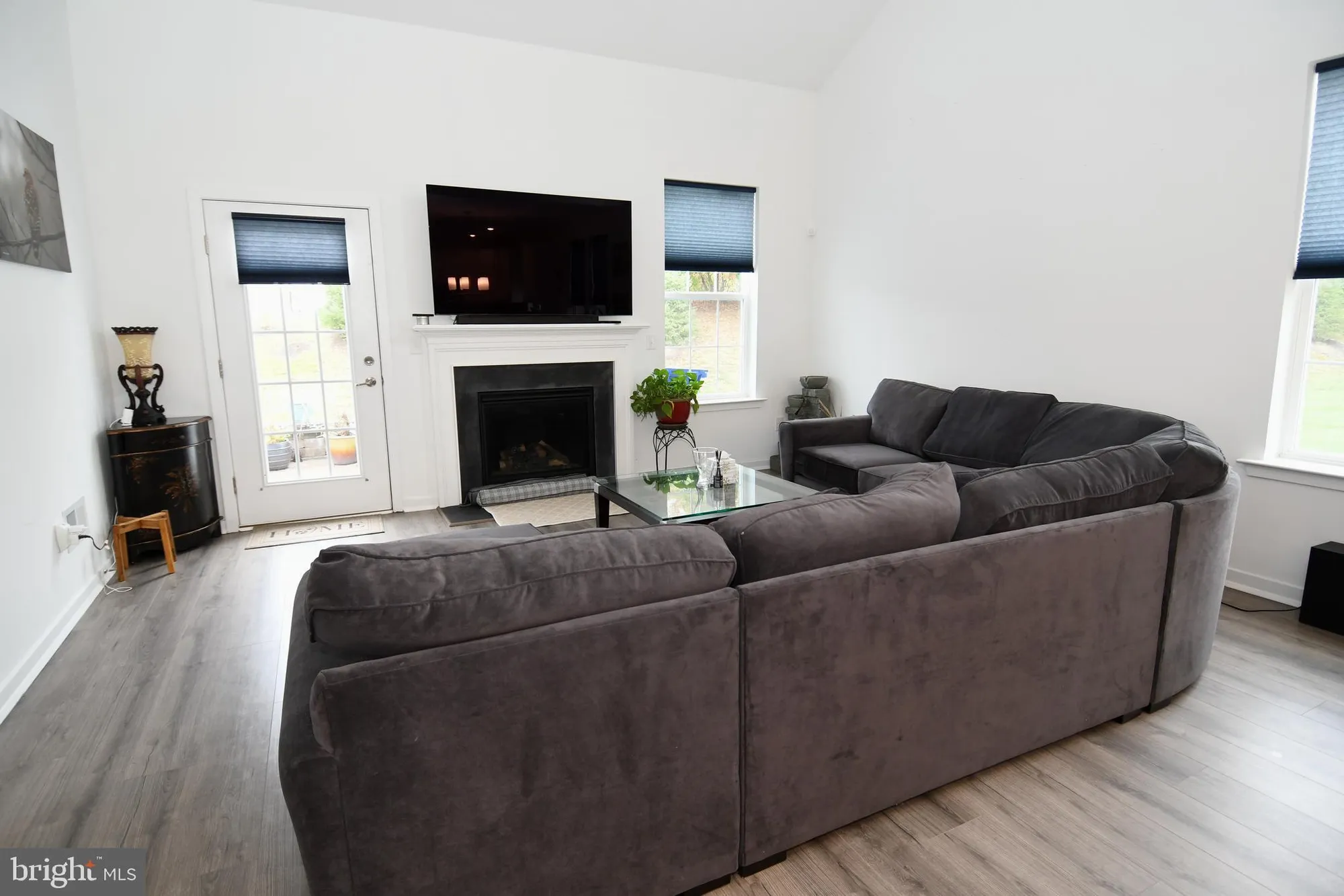 Property Slideshow image 4 of 40 | 84 bridge blvd, Mount Holly, NJ, 08060