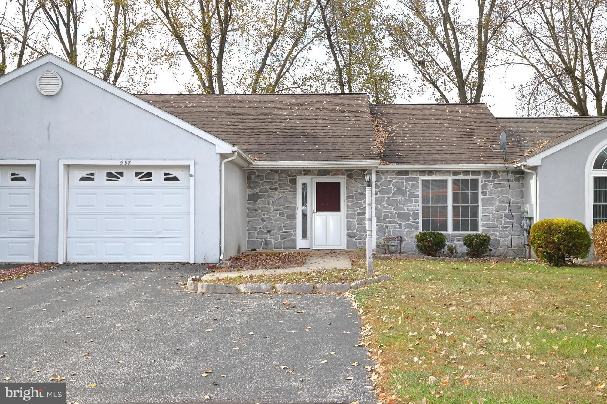 Property Slideshow image 1 of 15 | 597 blueberry ln, Lebanon, PA, 17046