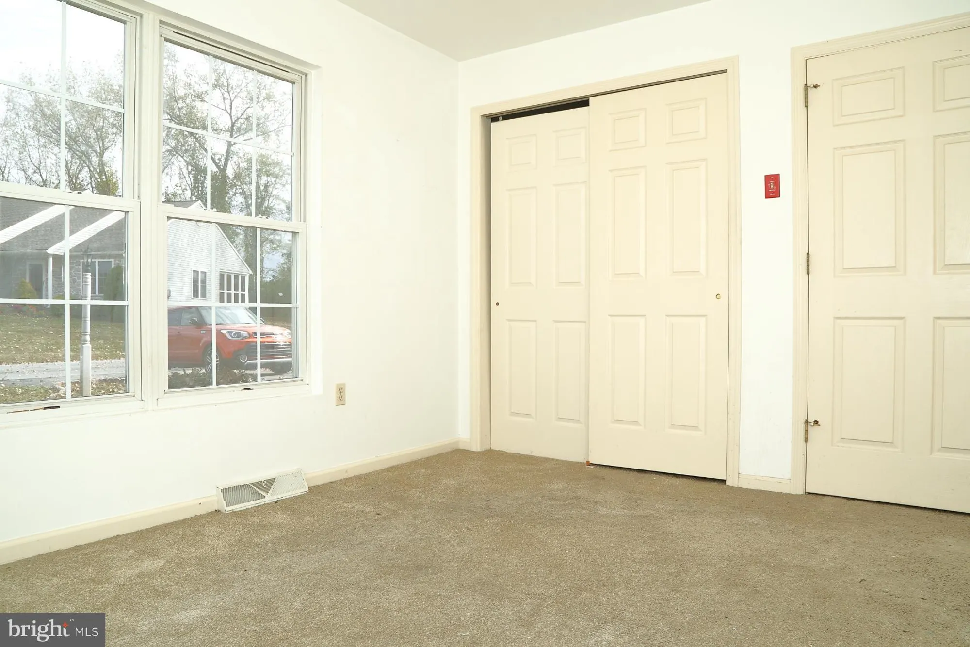 Property Slideshow image 3 of 15 | 597 blueberry ln, Lebanon, PA, 17046