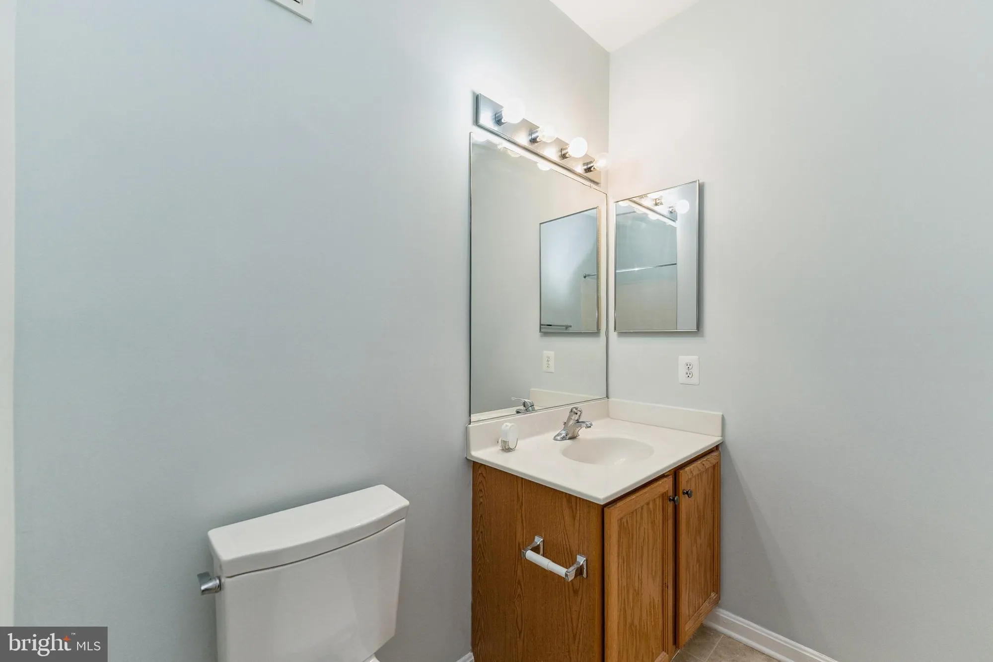 Property Slideshow image 21 of 26 | 13216 fox bow dr 305, Upper Marlboro, MD, 20774