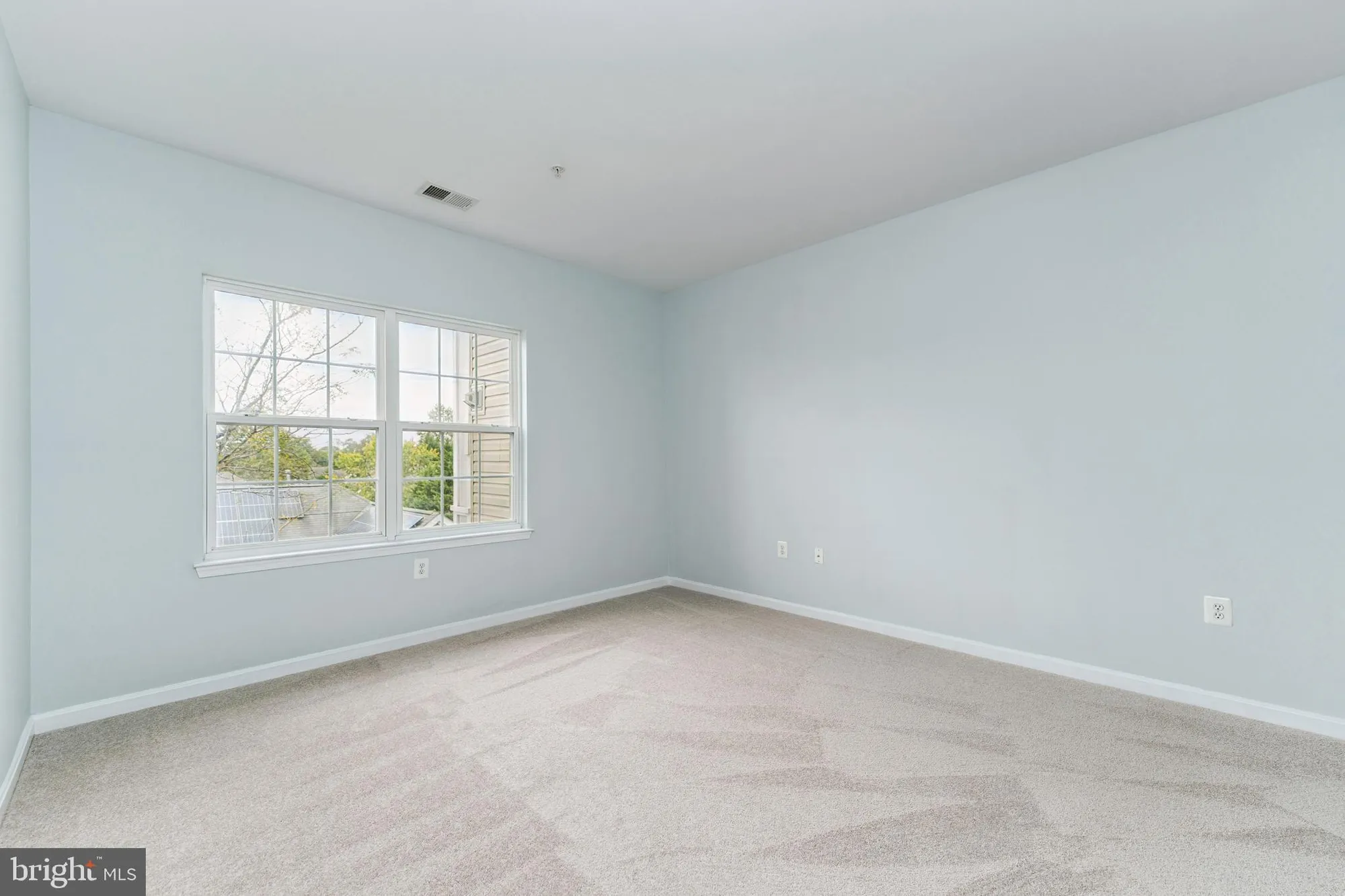 Property Slideshow image 12 of 26 | 13216 fox bow dr 305, Upper Marlboro, MD, 20774