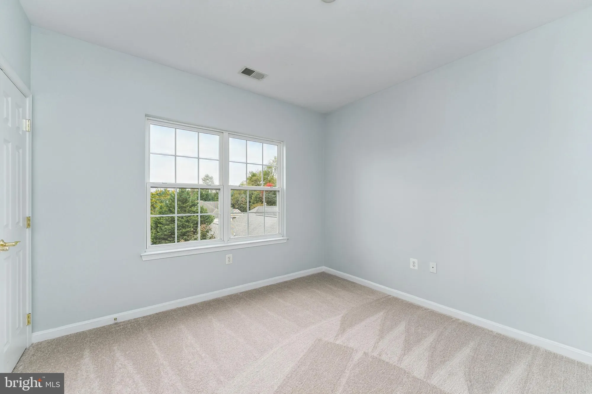 Property Slideshow image 17 of 26 | 13216 fox bow dr 305, Upper Marlboro, MD, 20774