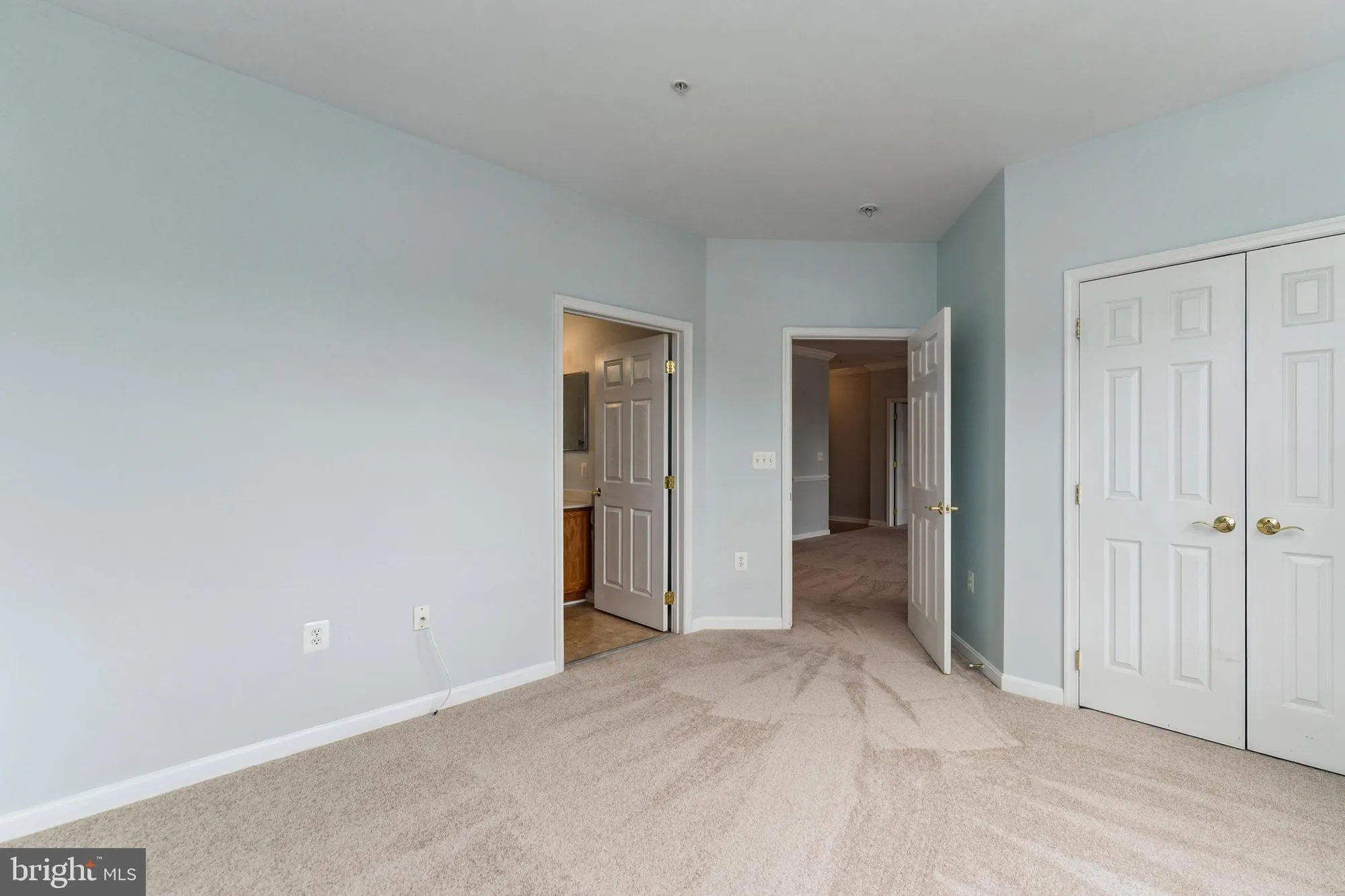 Property Slideshow image 18 of 26 | 13216 fox bow dr 305, Upper Marlboro, MD, 20774