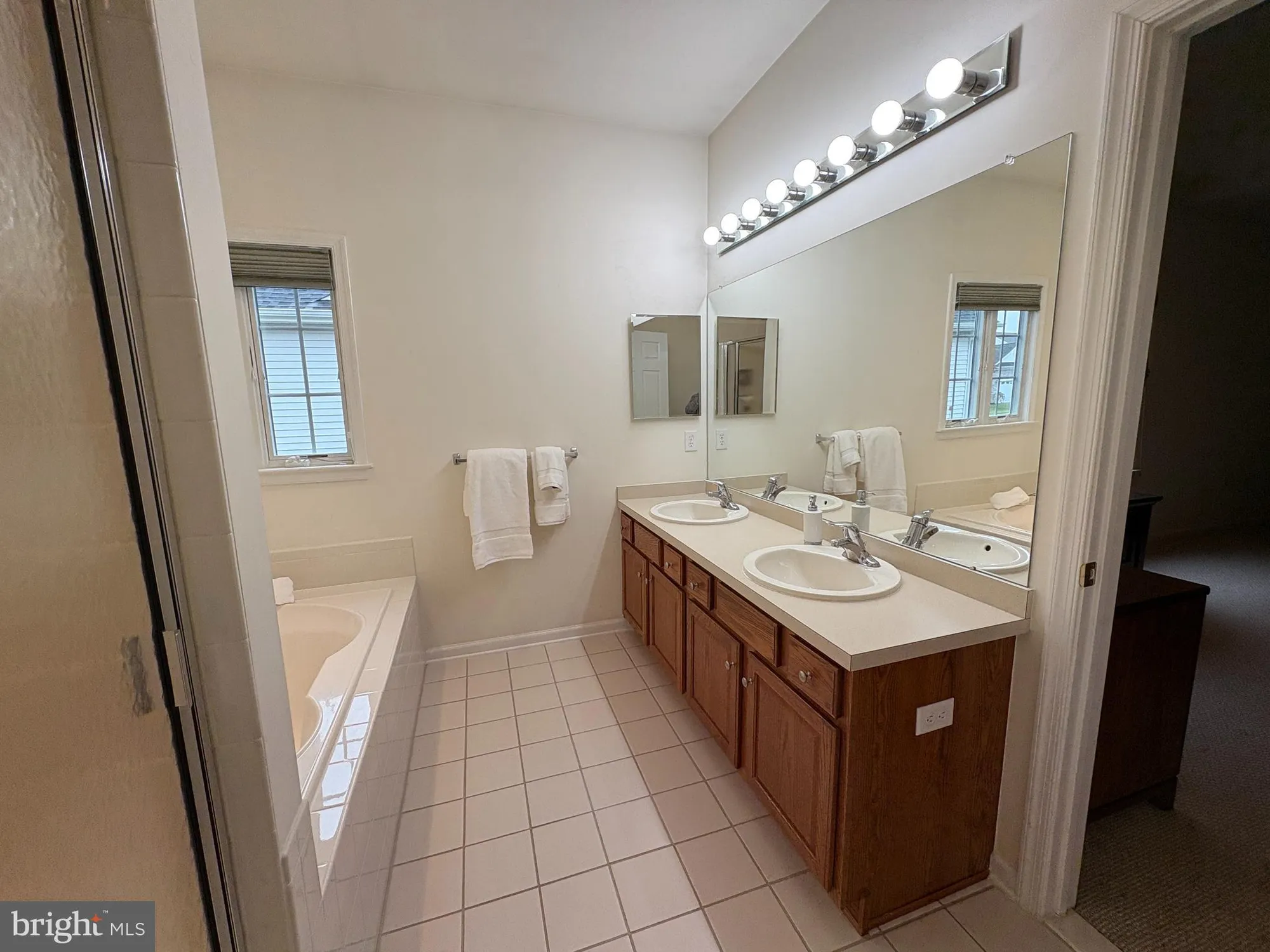 Property Slideshow image 26 of 33 | 59 trainor cir, Bordentown, NJ, 08505