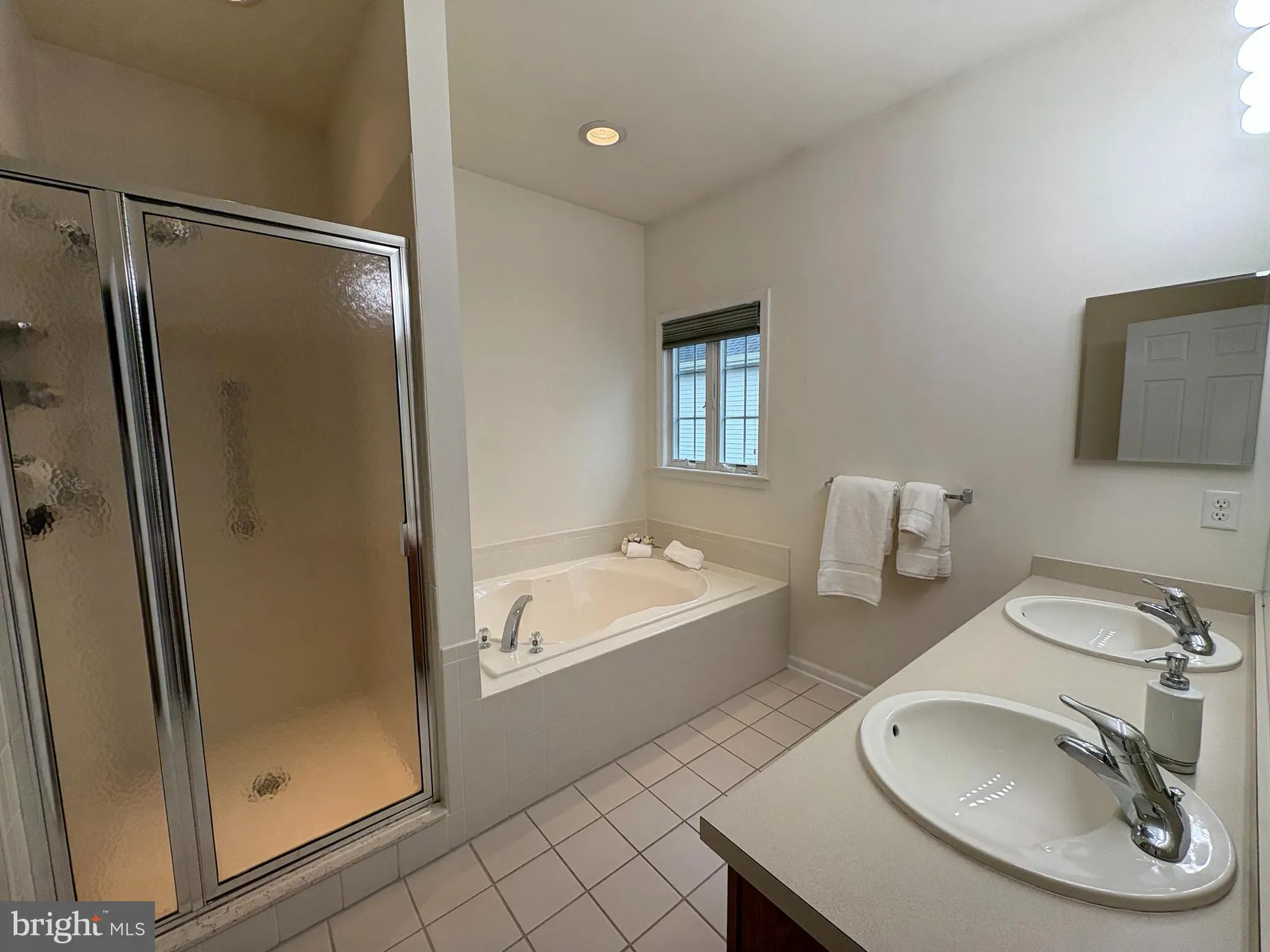 Property Slideshow image 27 of 33 | 59 trainor cir, Bordentown, NJ, 08505
