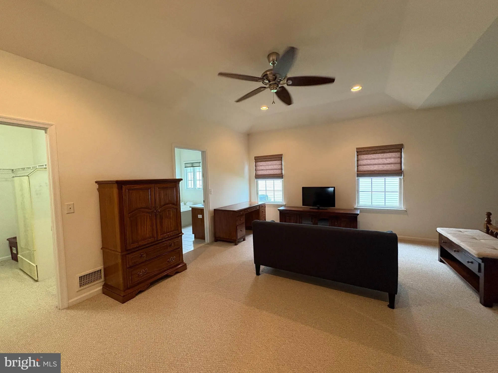 Property Slideshow image 21 of 33 | 59 trainor cir, Bordentown, NJ, 08505