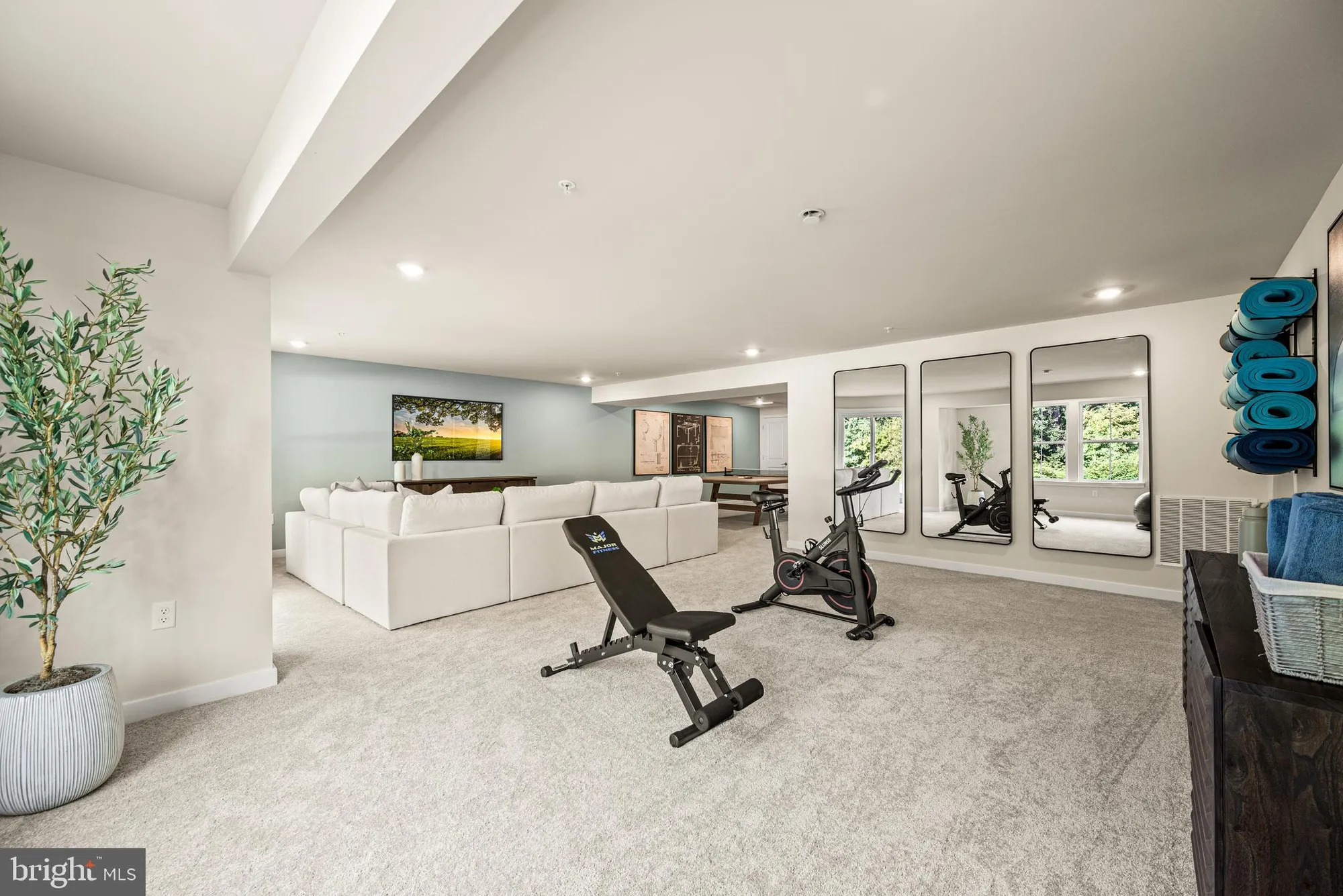 Property Slideshow image 43 of 48 | 548 arrowgrass ln, New Castle, DE, 19720