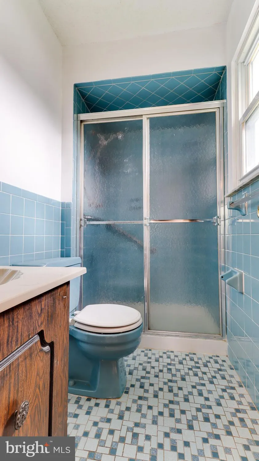 Property Slideshow image 17 of 28 | 1 whitecap way, Brick, NJ, 08723