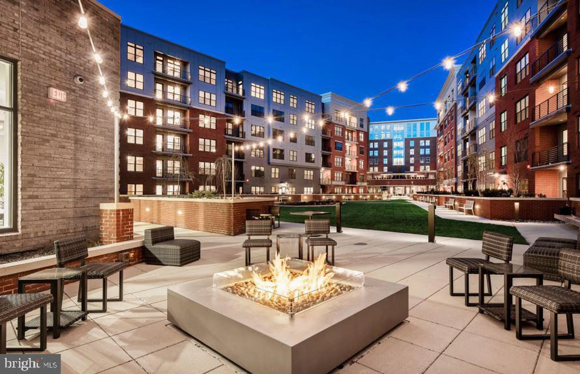 Property Slideshow image 44 of 51 | 2960 vaden dr # 2-307, Fairfax, VA, 22031