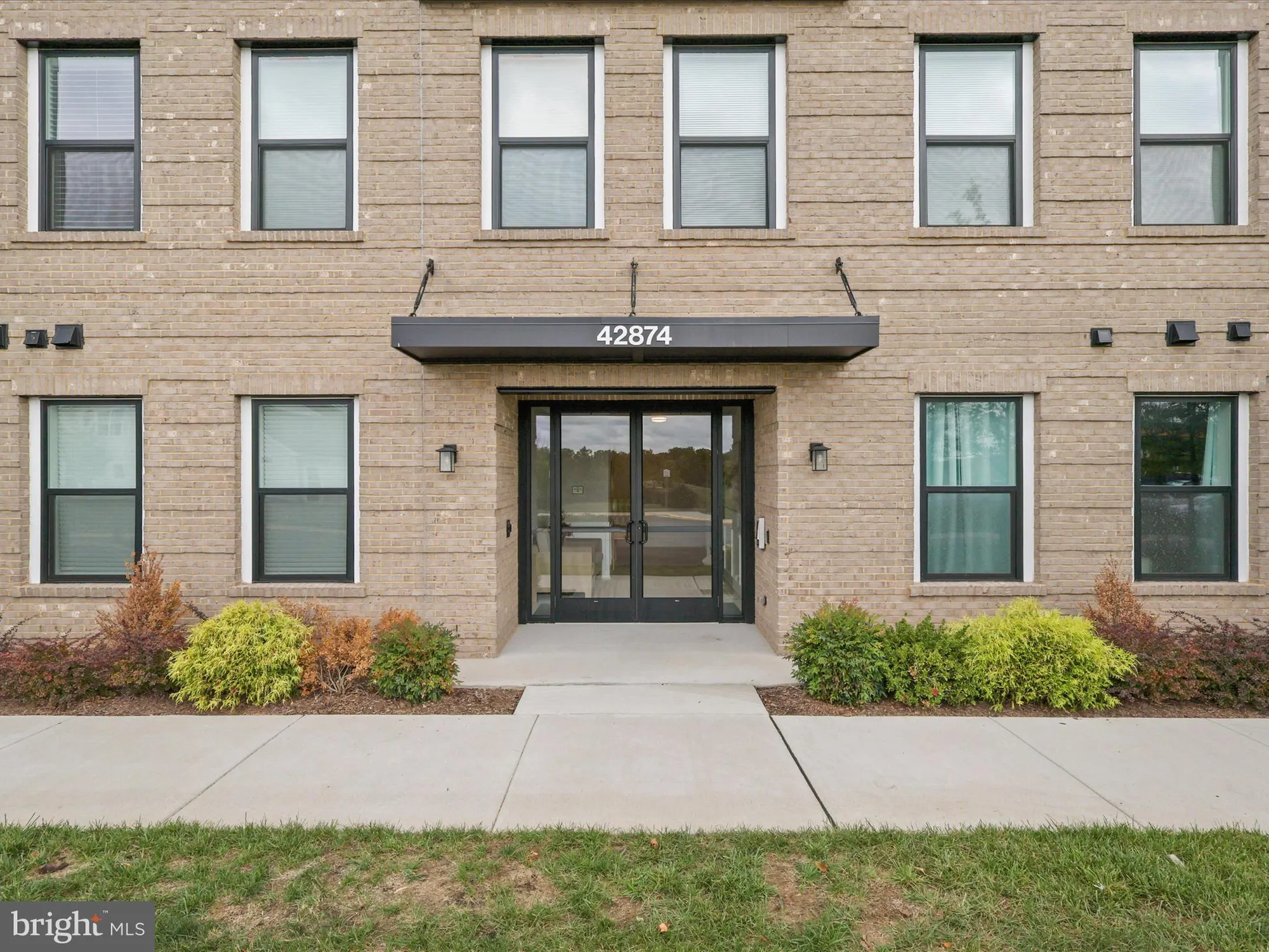 Property Slideshow image 30 of 46 | 42874 firefly sonata ter apt 107, Ashburn, VA, 20148