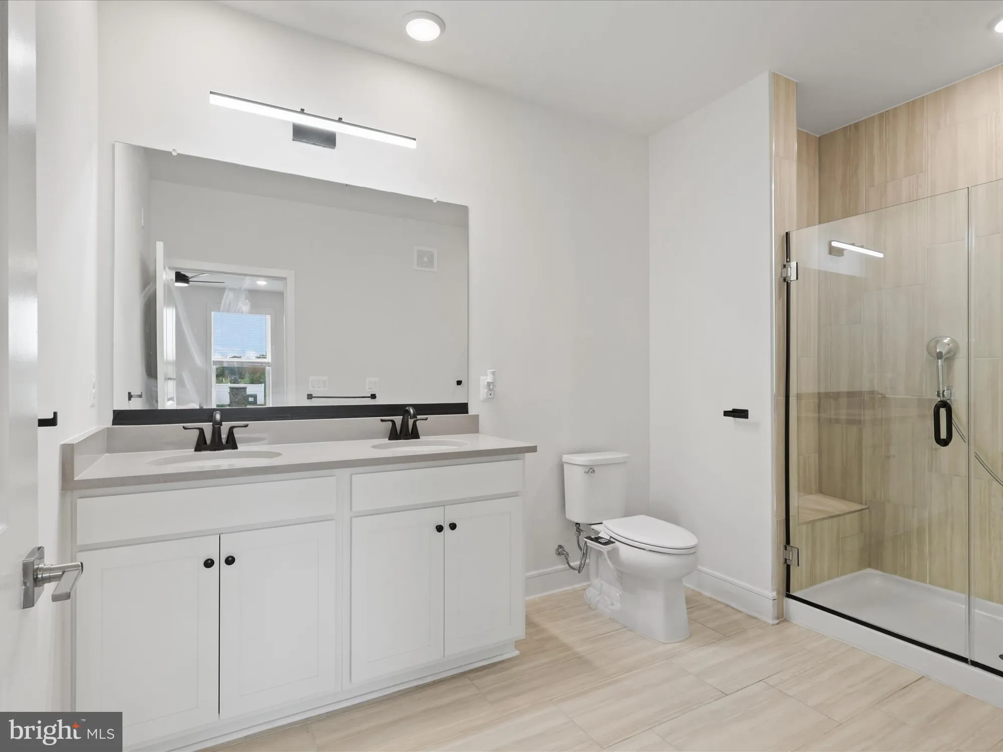 Property Slideshow image 20 of 46 | 42874 firefly sonata ter apt 107, Ashburn, VA, 20148