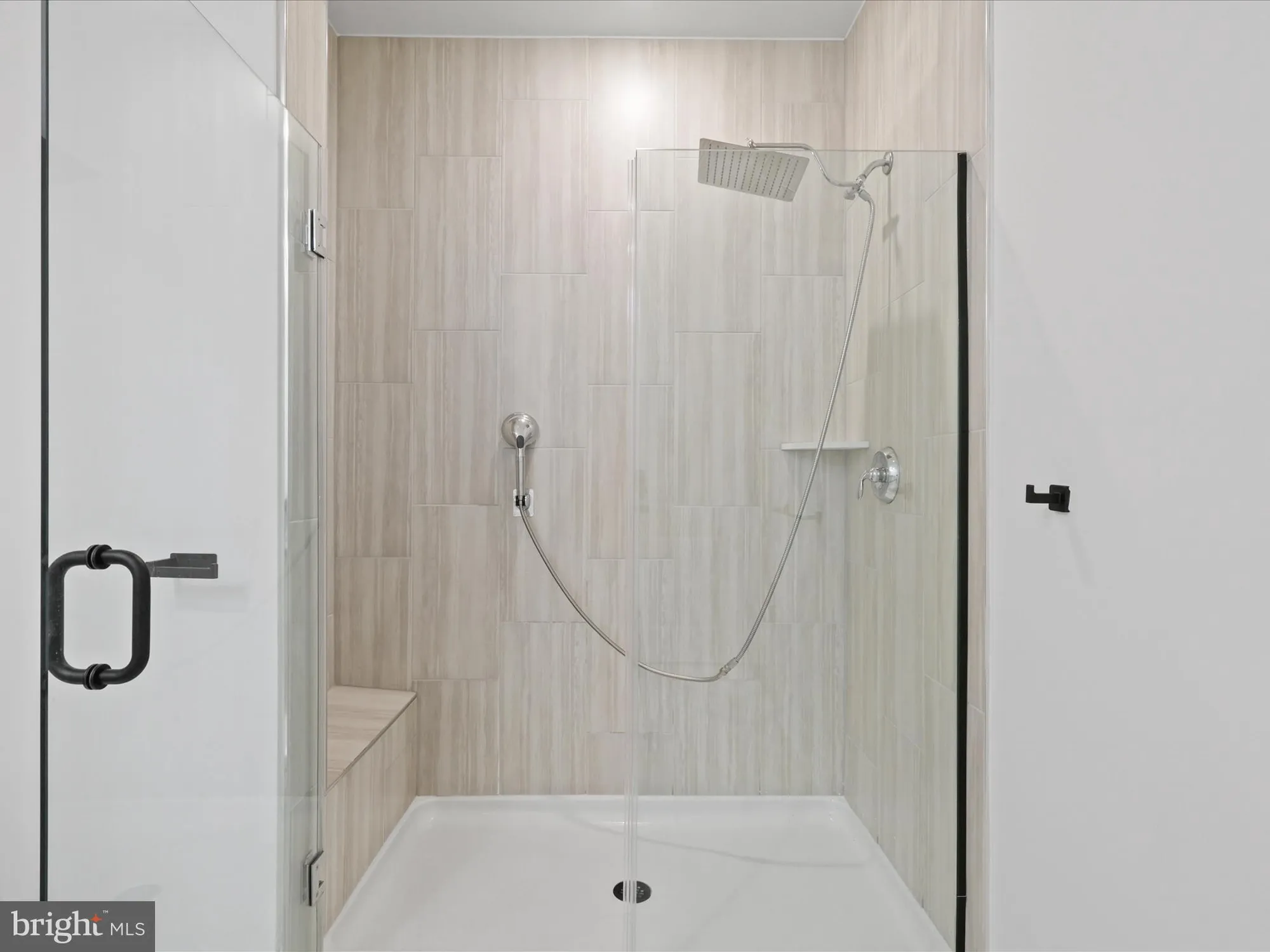 Property Slideshow image 21 of 46 | 42874 firefly sonata ter apt 107, Ashburn, VA, 20148