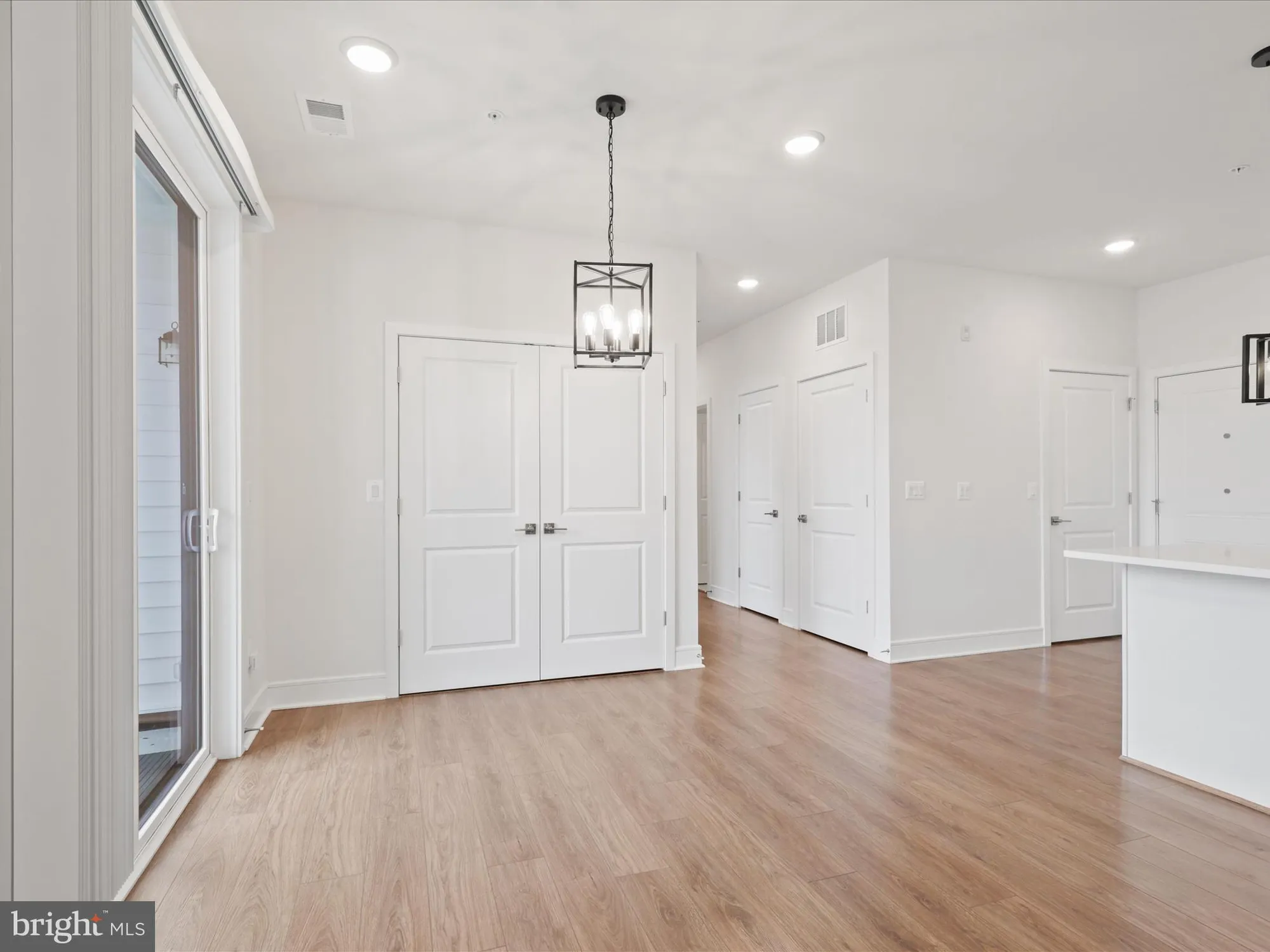Property Slideshow image 9 of 46 | 42874 firefly sonata ter apt 107, Ashburn, VA, 20148