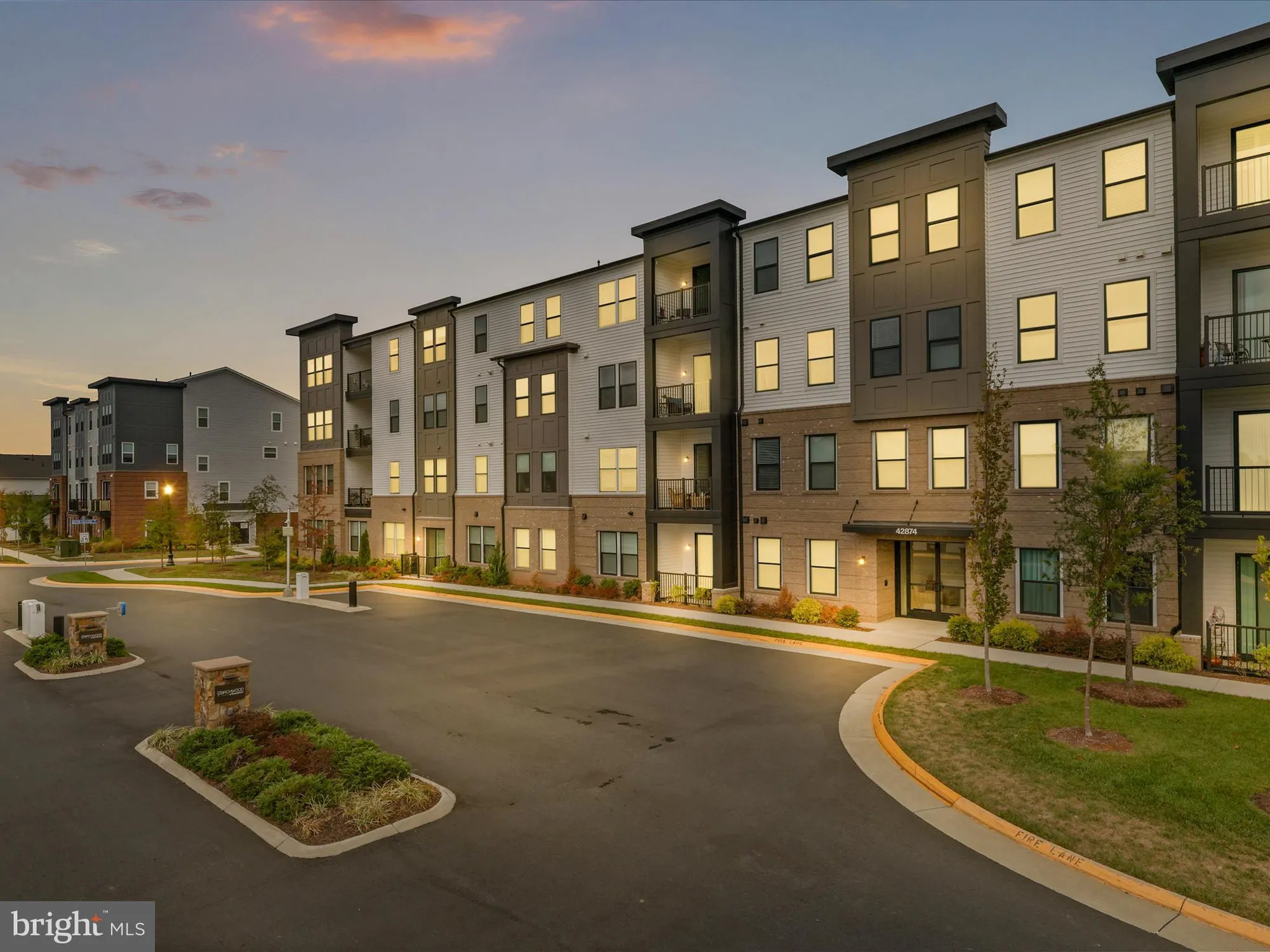 Property Slideshow image 1 of 46 | 42874 firefly sonata ter apt 107, Ashburn, VA, 20148