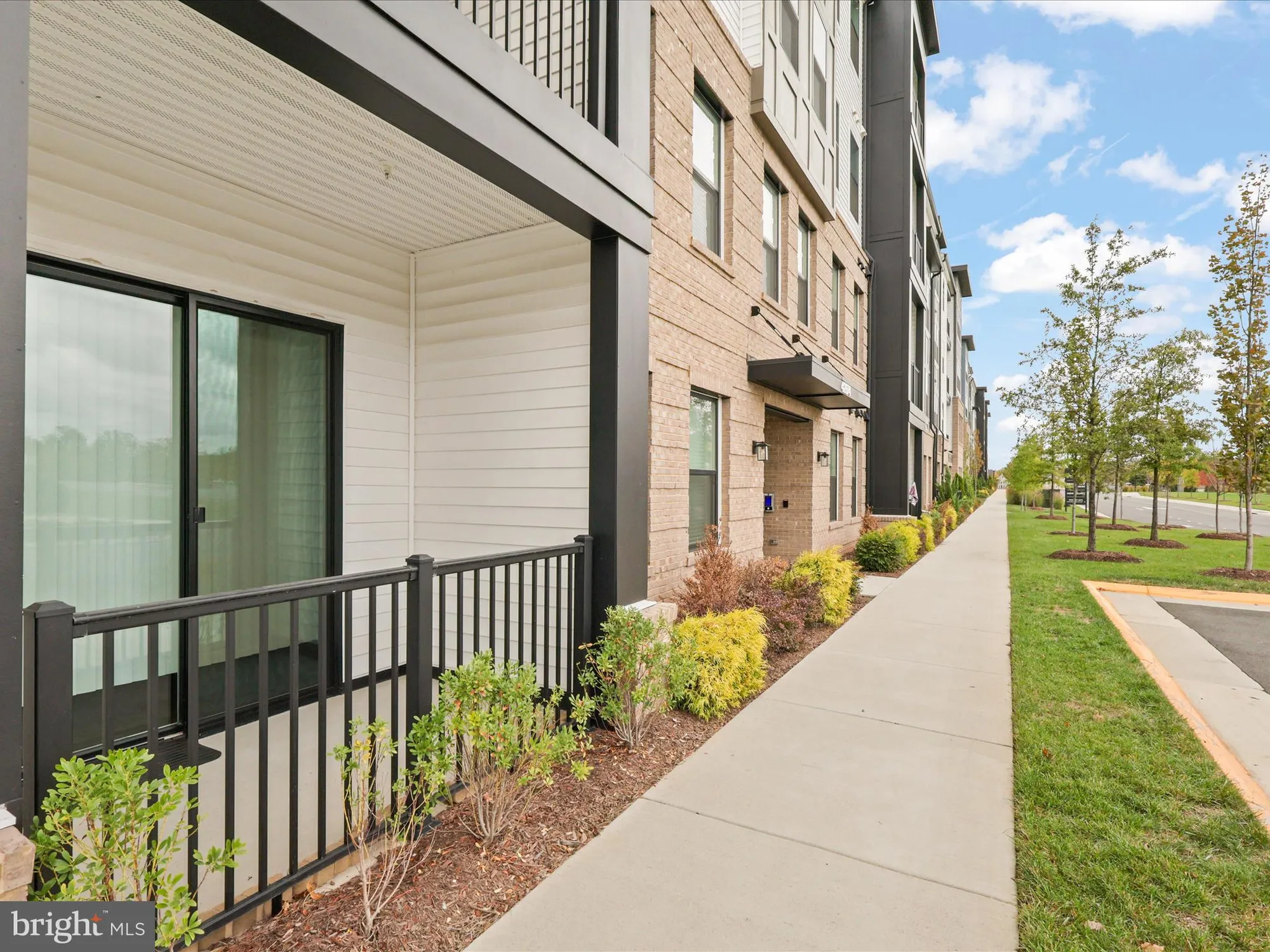 Property Slideshow image 28 of 46 | 42874 firefly sonata ter apt 107, Ashburn, VA, 20148
