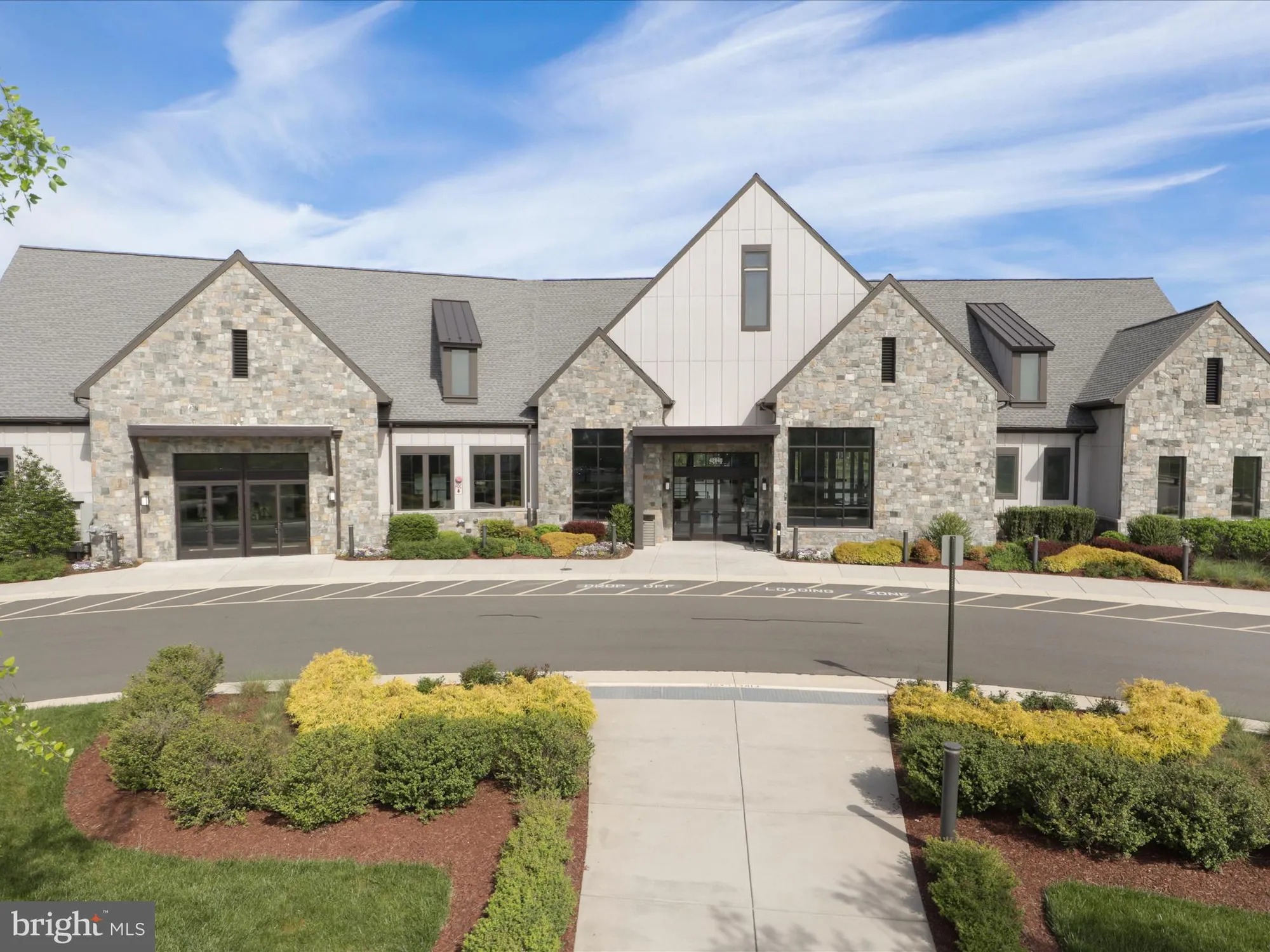 Property Slideshow image 34 of 46 | 42874 firefly sonata ter apt 107, Ashburn, VA, 20148