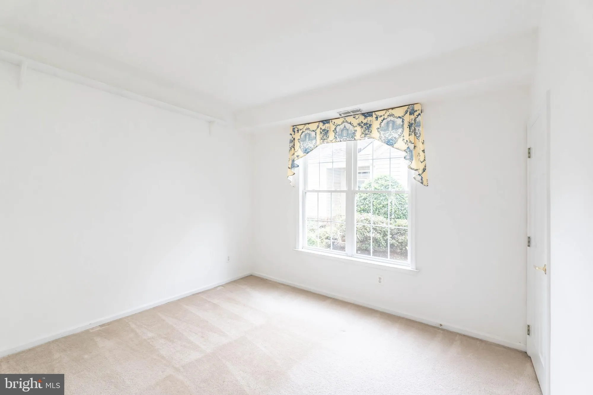 Property Slideshow image 26 of 64 | 6868 saddle run way, Gainesville, VA, 20155