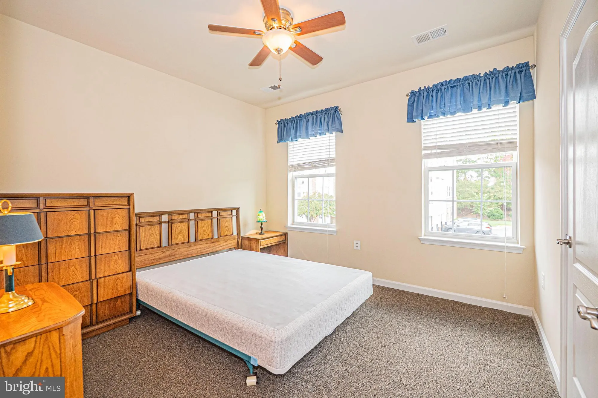 Property Slideshow image 20 of 29 | 1405 wigeon way unit 206, Gambrills, MD, 21054