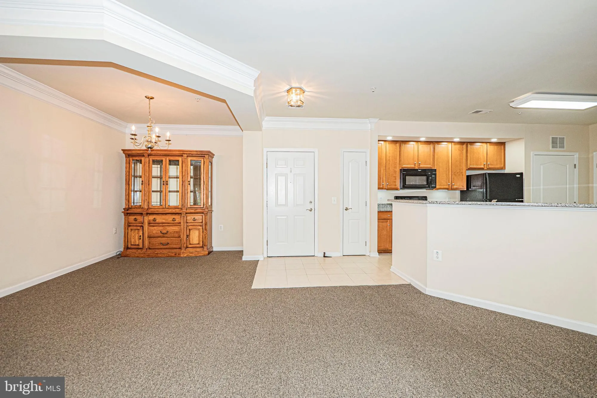 Property Slideshow image 10 of 29 | 1405 wigeon way unit 206, Gambrills, MD, 21054
