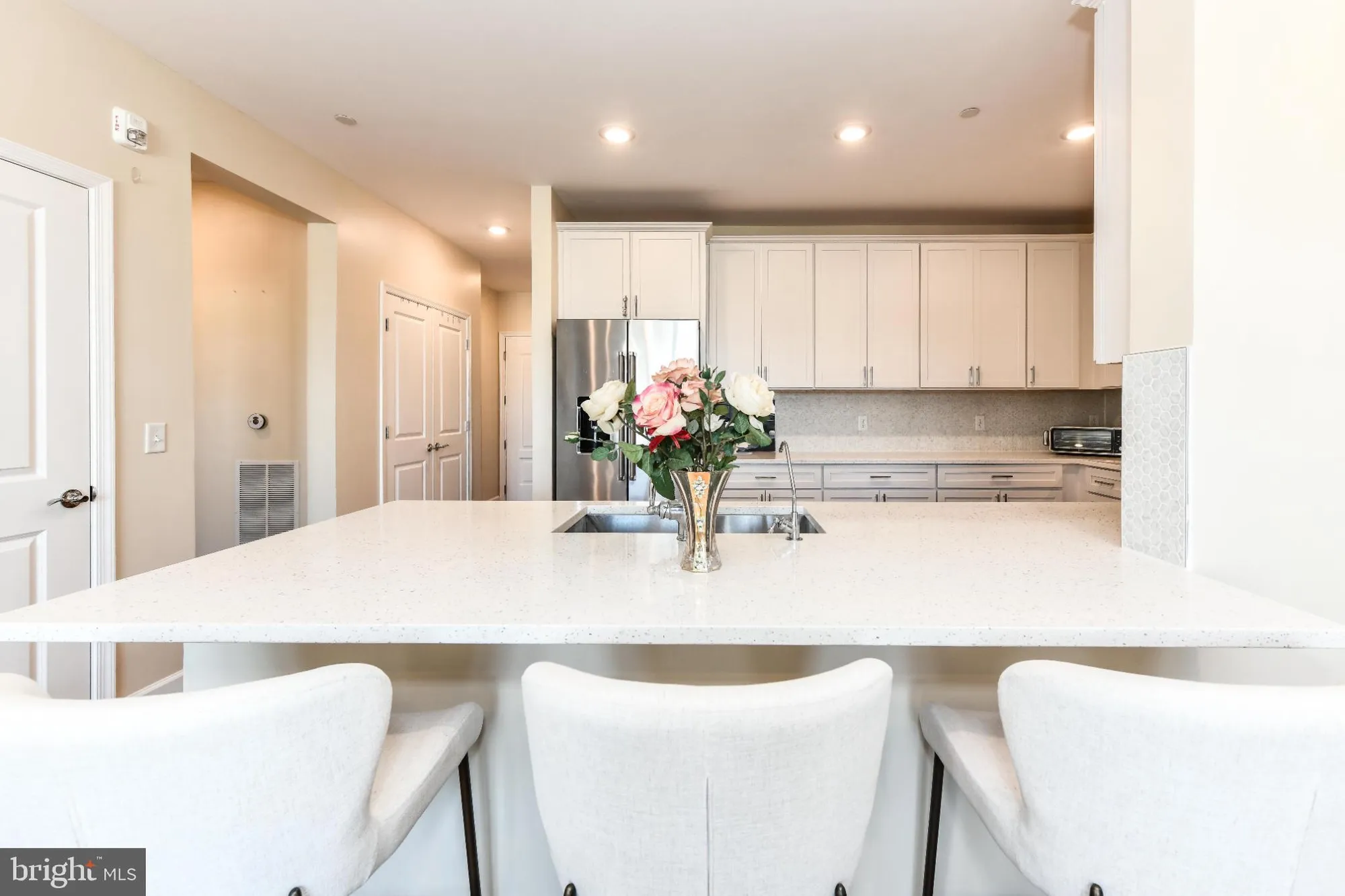 Property Slideshow image 12 of 44 | 2960 vaden dr # 2-406, Fairfax, VA, 22031