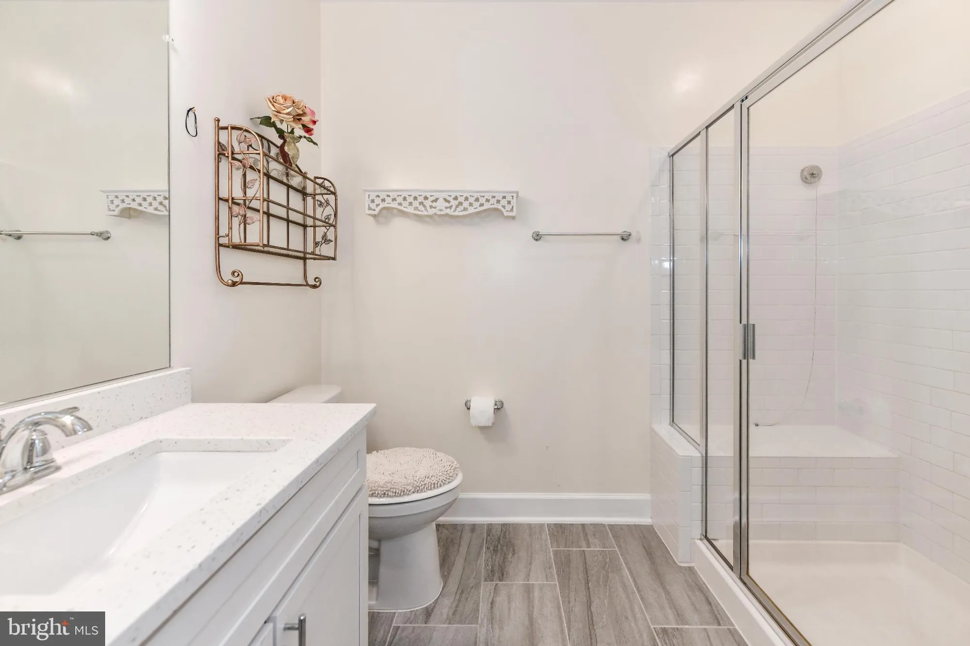 Property Slideshow image 21 of 44 | 2960 vaden dr # 2-406, Fairfax, VA, 22031