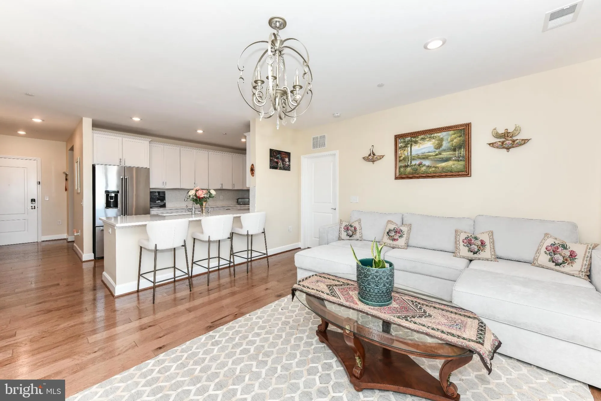 Property Slideshow image 14 of 44 | 2960 vaden dr # 2-406, Fairfax, VA, 22031