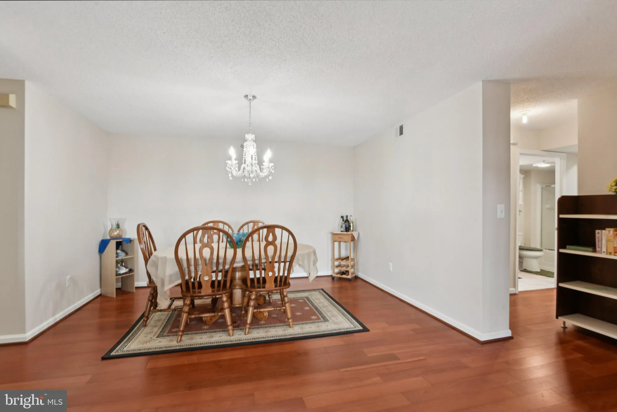 Property Slideshow image 14 of 38 | 19385 cypress ridge ter 815, Leesburg, VA, 20176