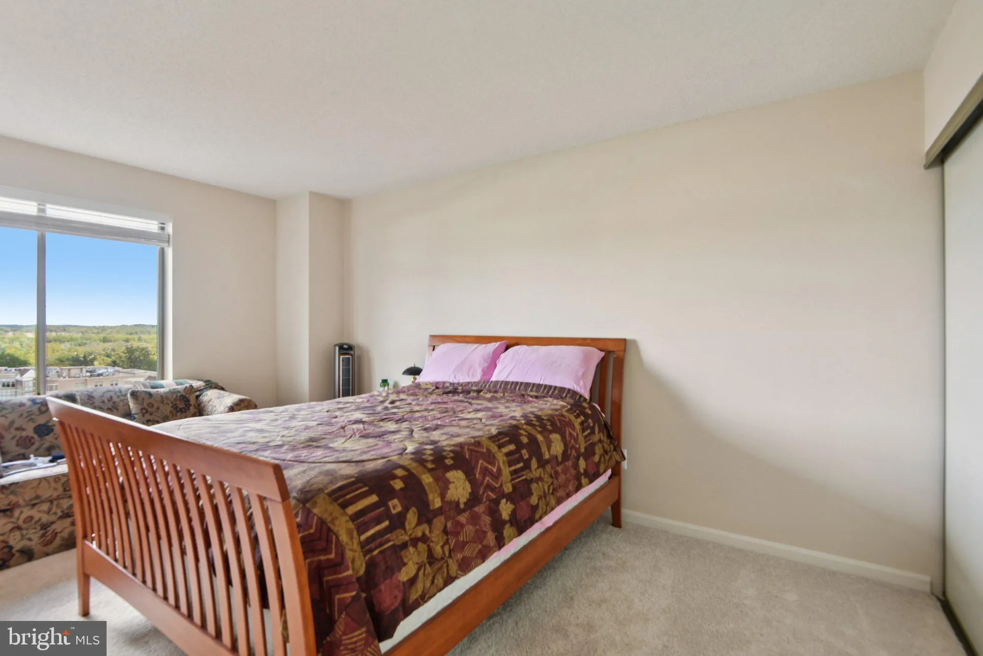 Property Slideshow image 21 of 38 | 19385 cypress ridge ter 815, Leesburg, VA, 20176