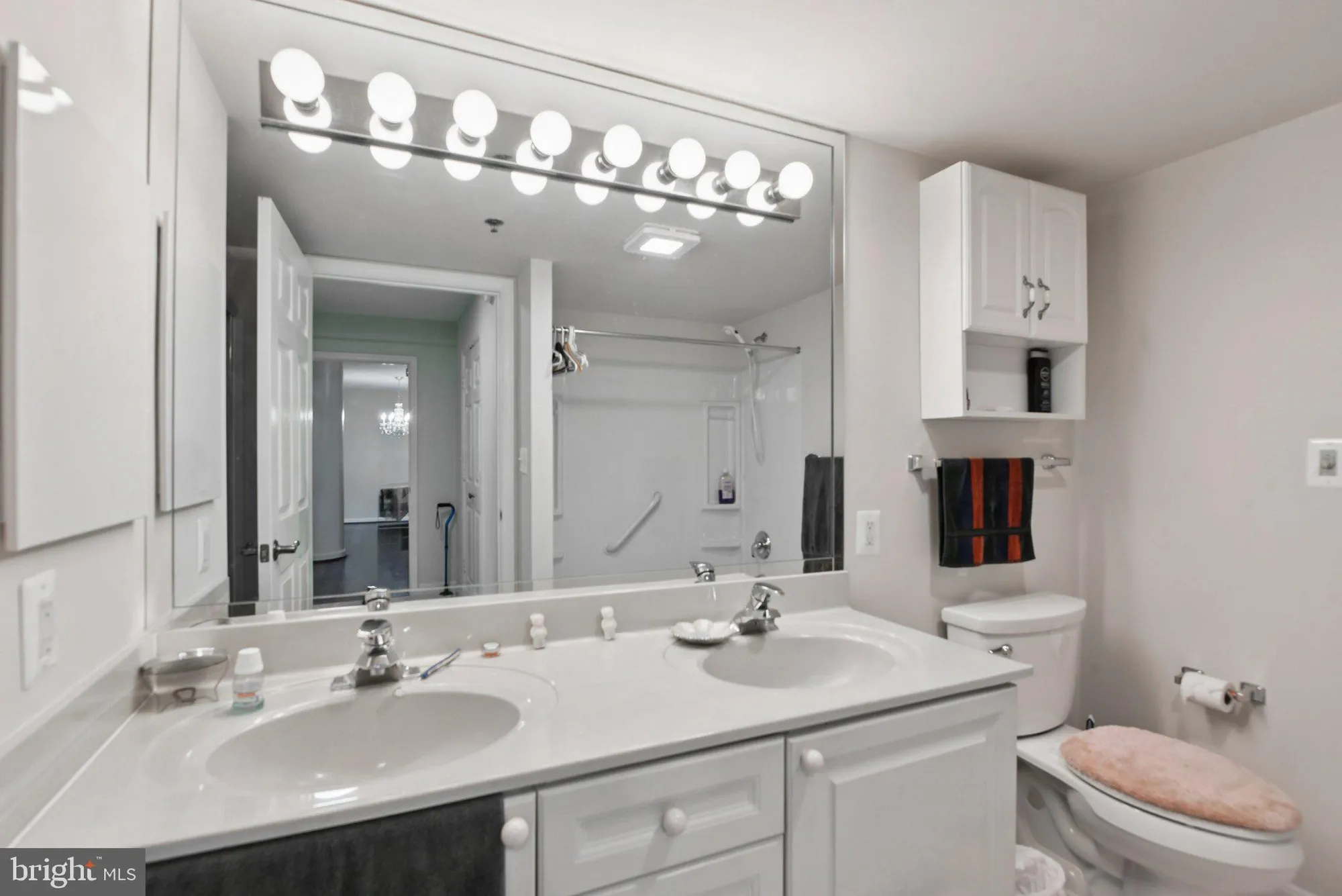 Property Slideshow image 30 of 38 | 19385 cypress ridge ter 815, Leesburg, VA, 20176