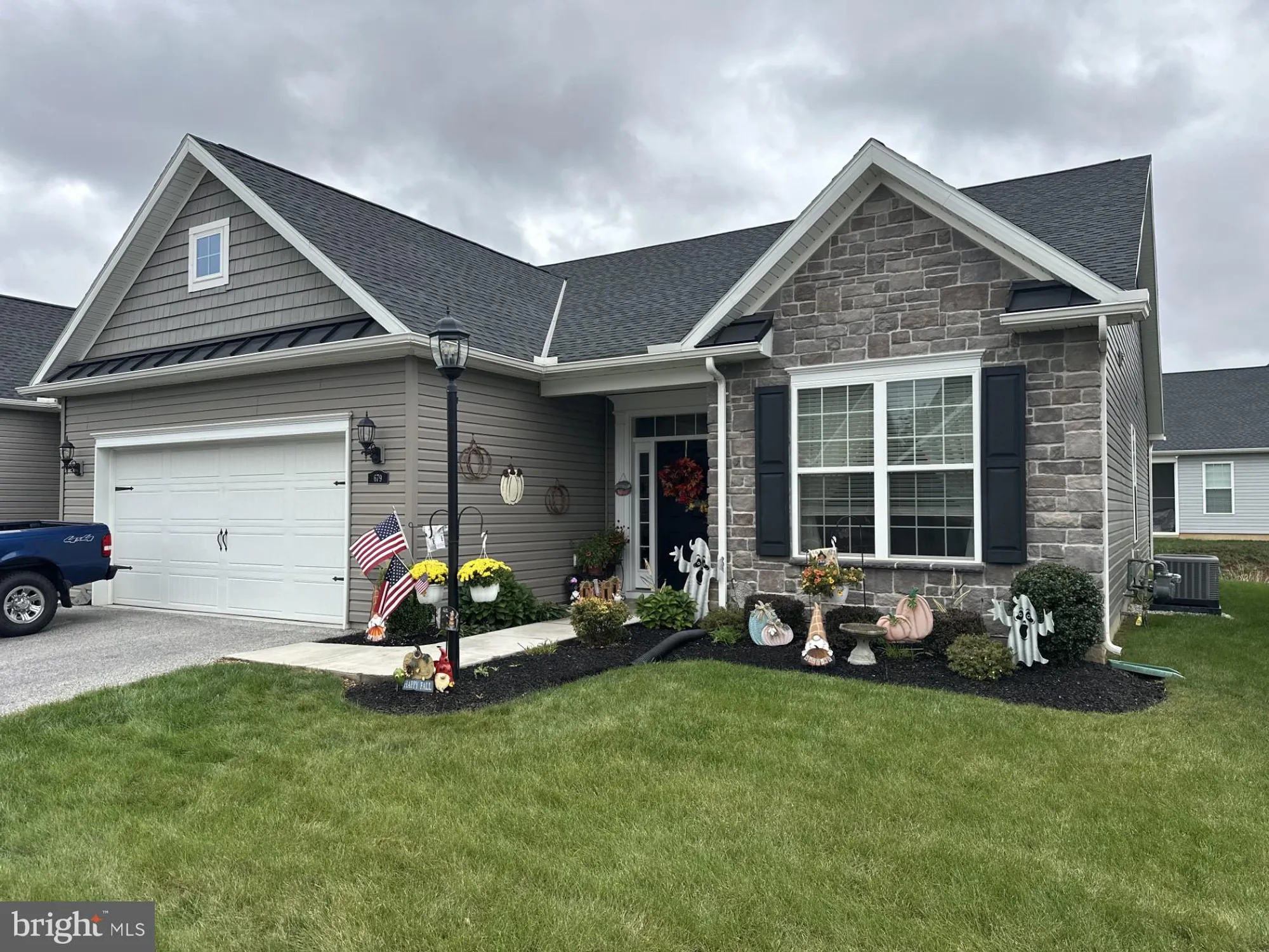 Property Slideshow image 4 of 36 | 679 cypress dr # 76, Hanover, PA, 17331