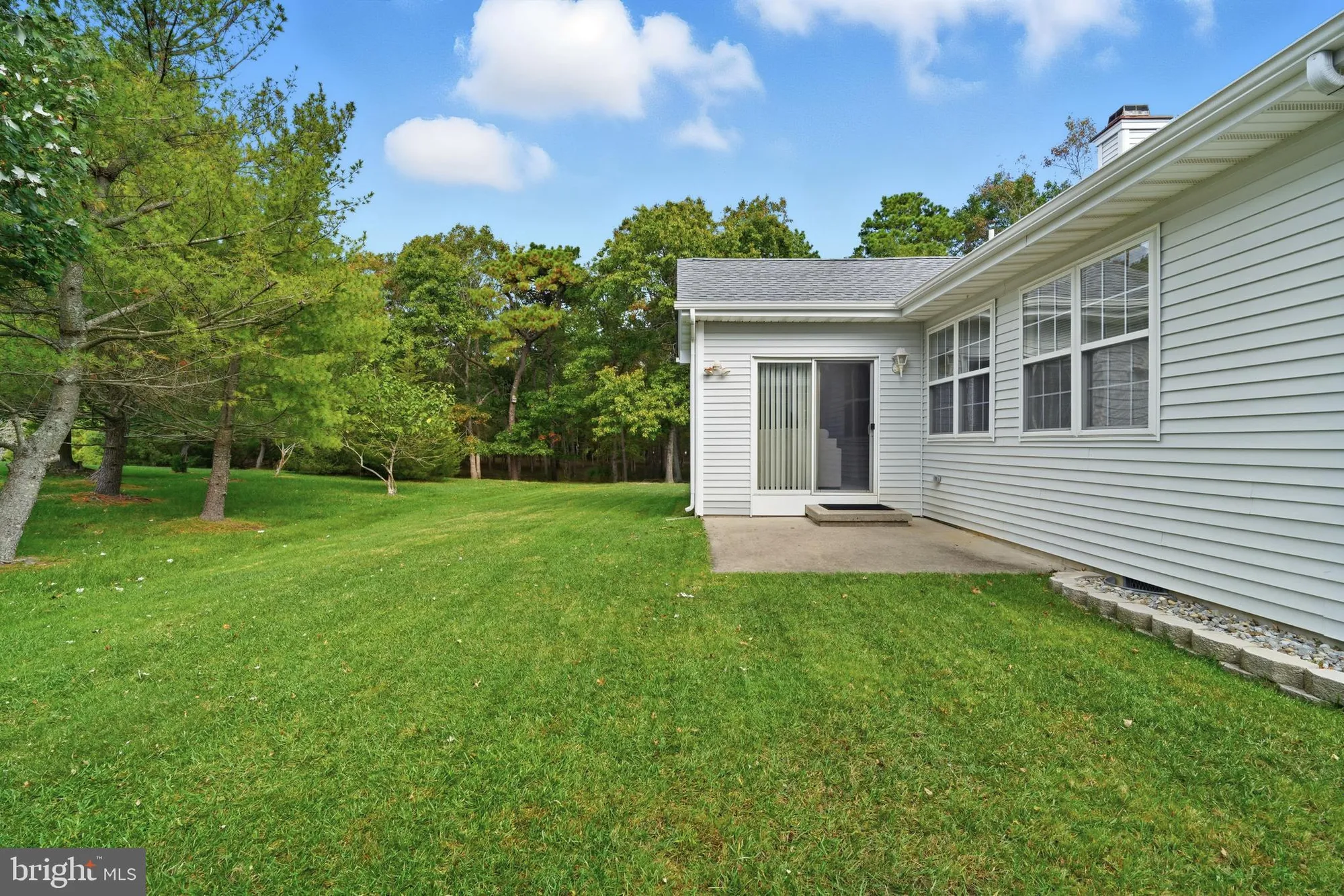 Property Slideshow image 8 of 59 | 7 river bend ct, Barnegat, NJ, 08005