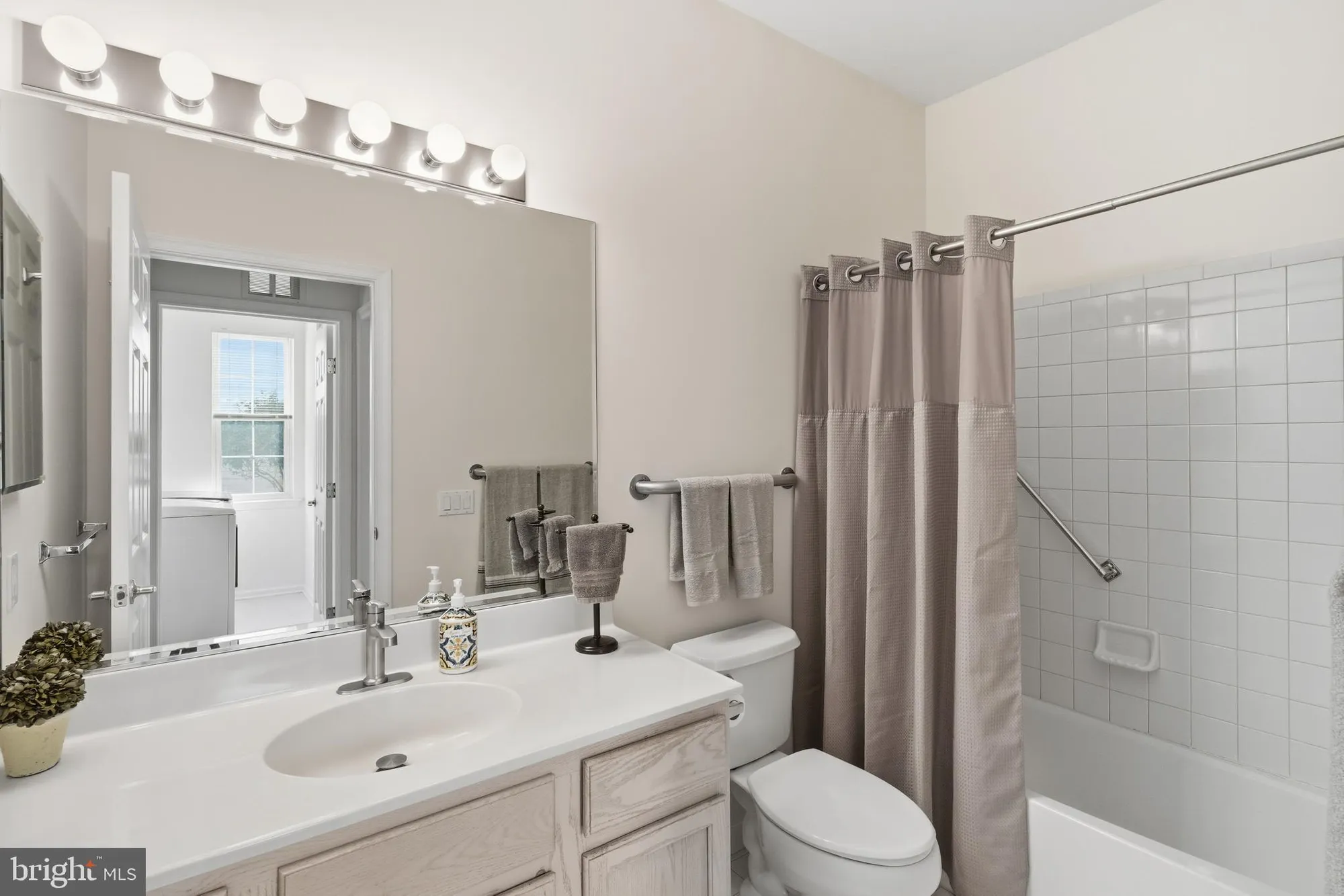 Property Slideshow image 27 of 59 | 7 river bend ct, Barnegat, NJ, 08005