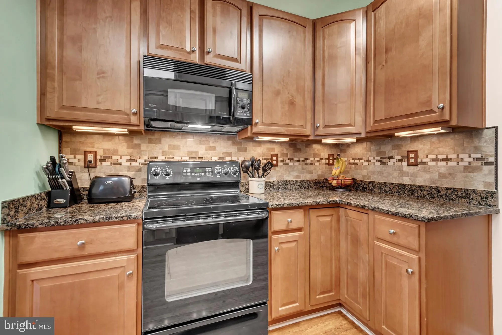 Property Slideshow image 19 of 41 | 2605 clarion ct apt 303, Odenton, MD, 21113