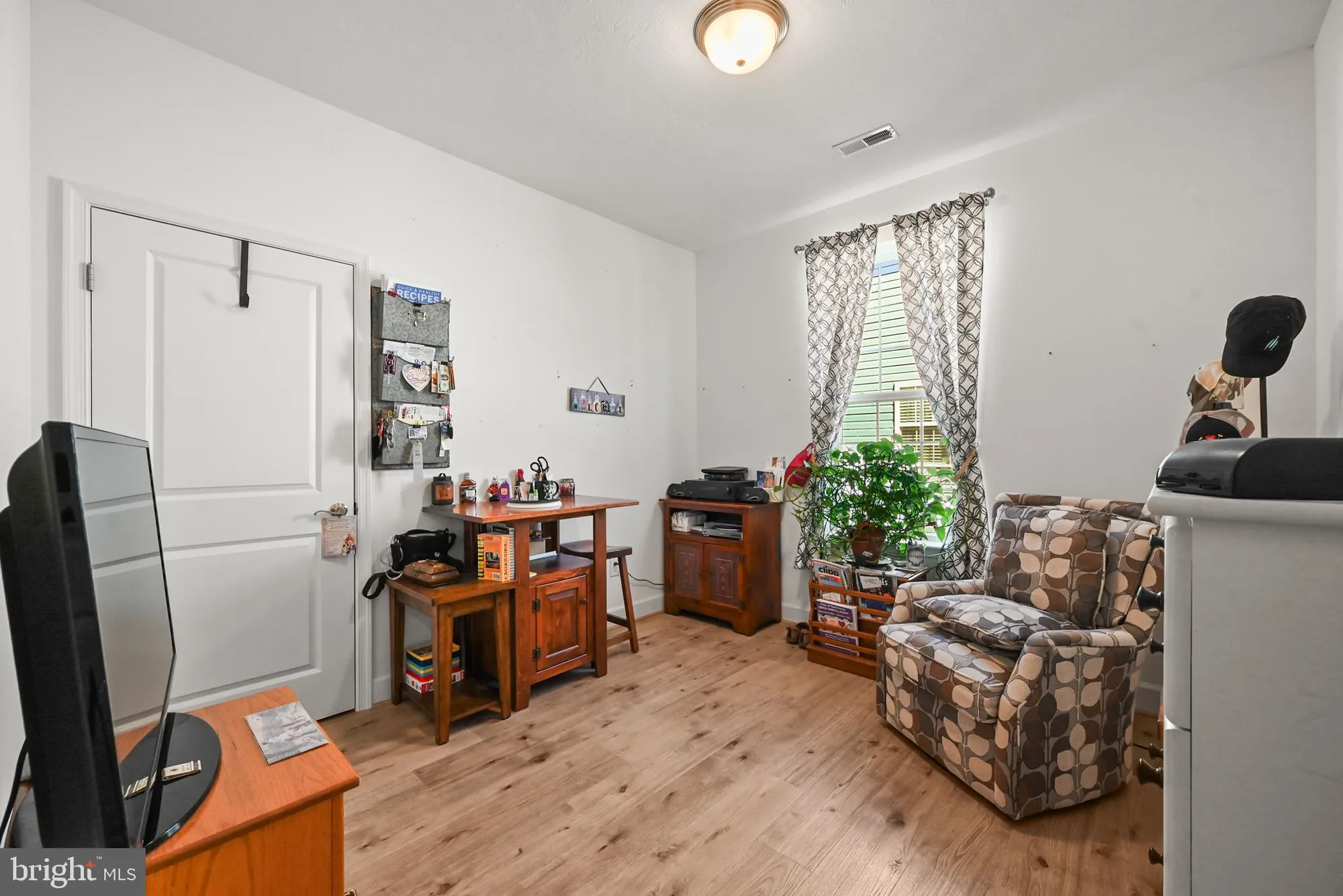 Property Slideshow image 12 of 36 | 679 cypress dr # 76, Hanover, PA, 17331