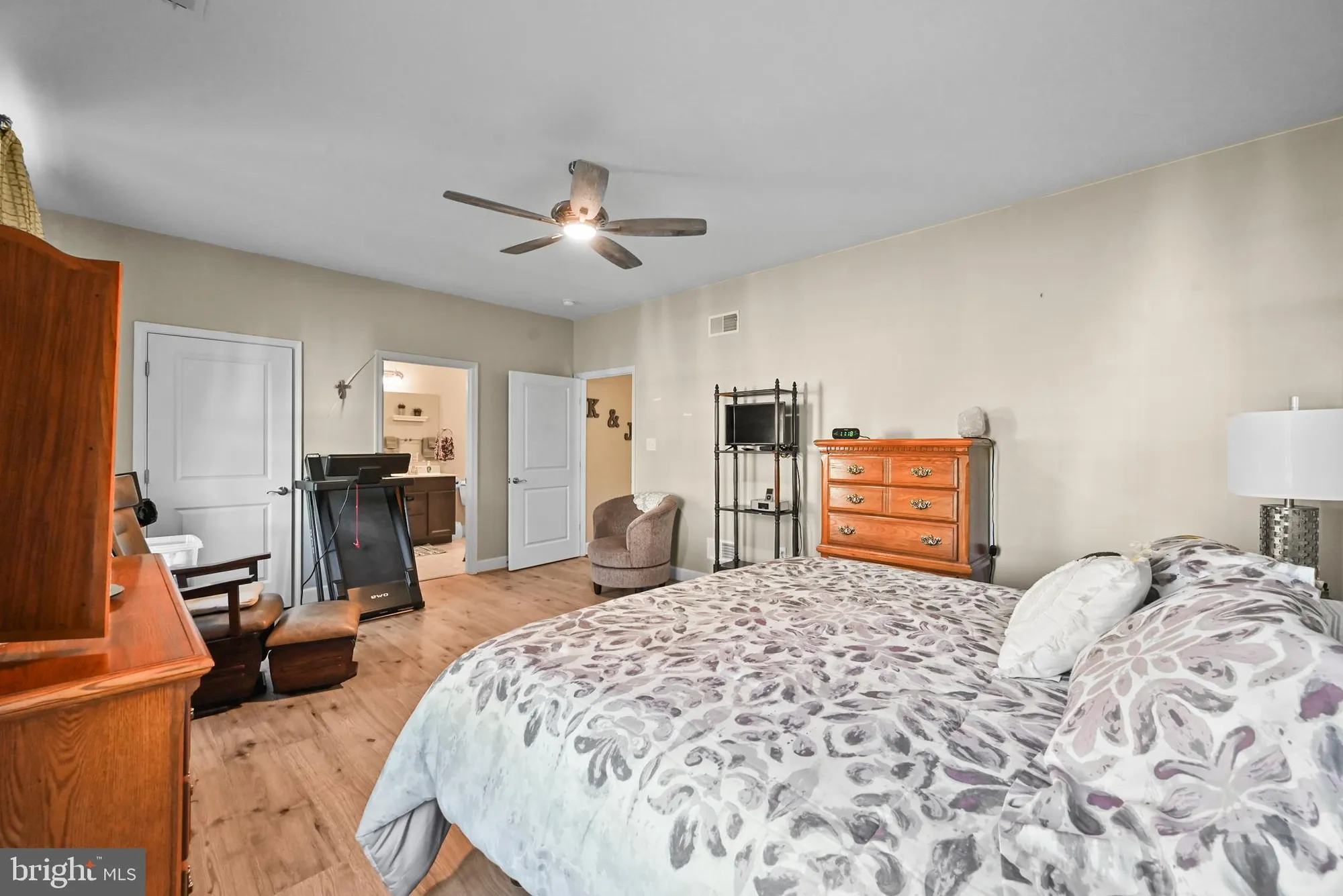 Property Slideshow image 16 of 36 | 679 cypress dr # 76, Hanover, PA, 17331