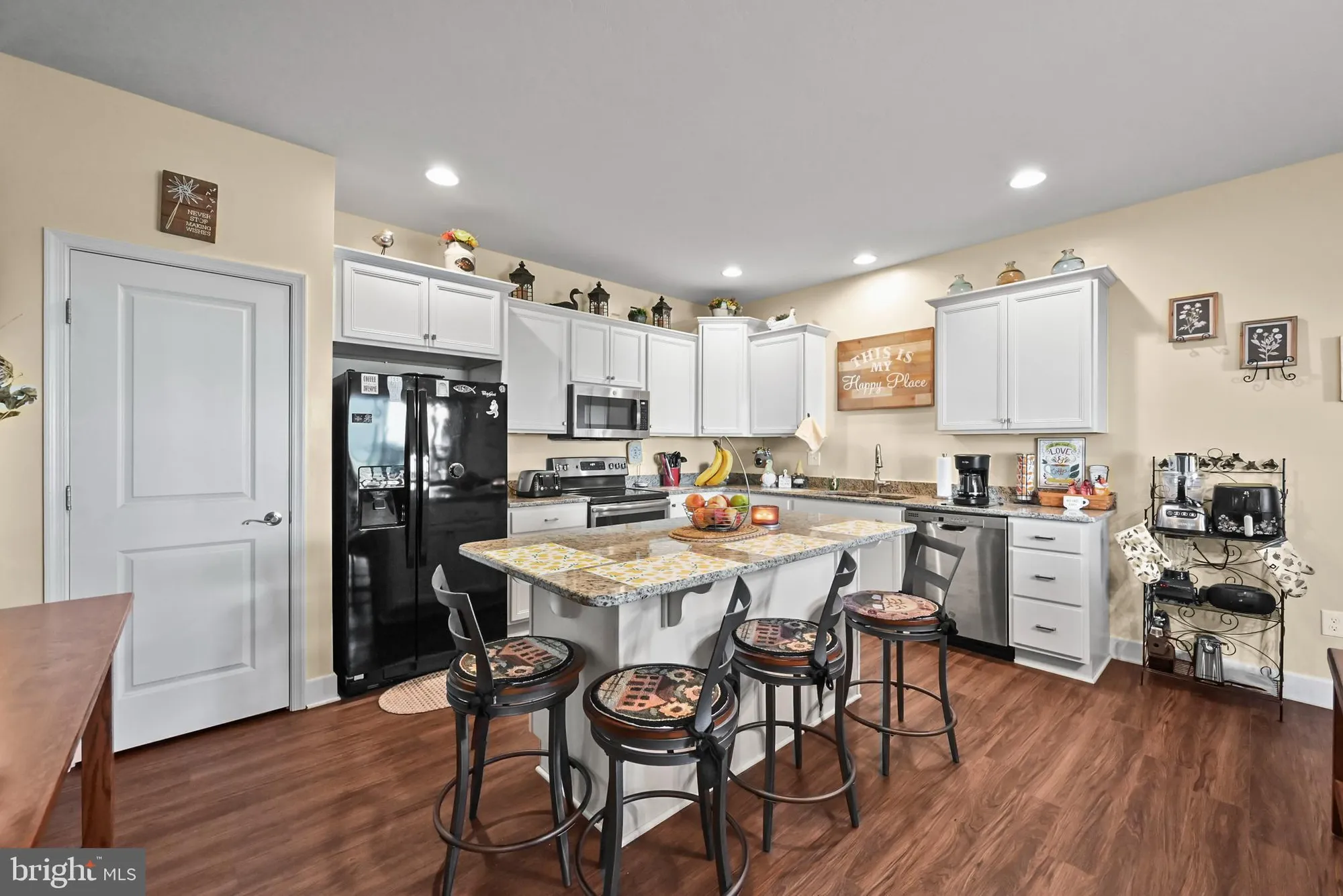 Property Slideshow image 23 of 36 | 679 cypress dr # 76, Hanover, PA, 17331