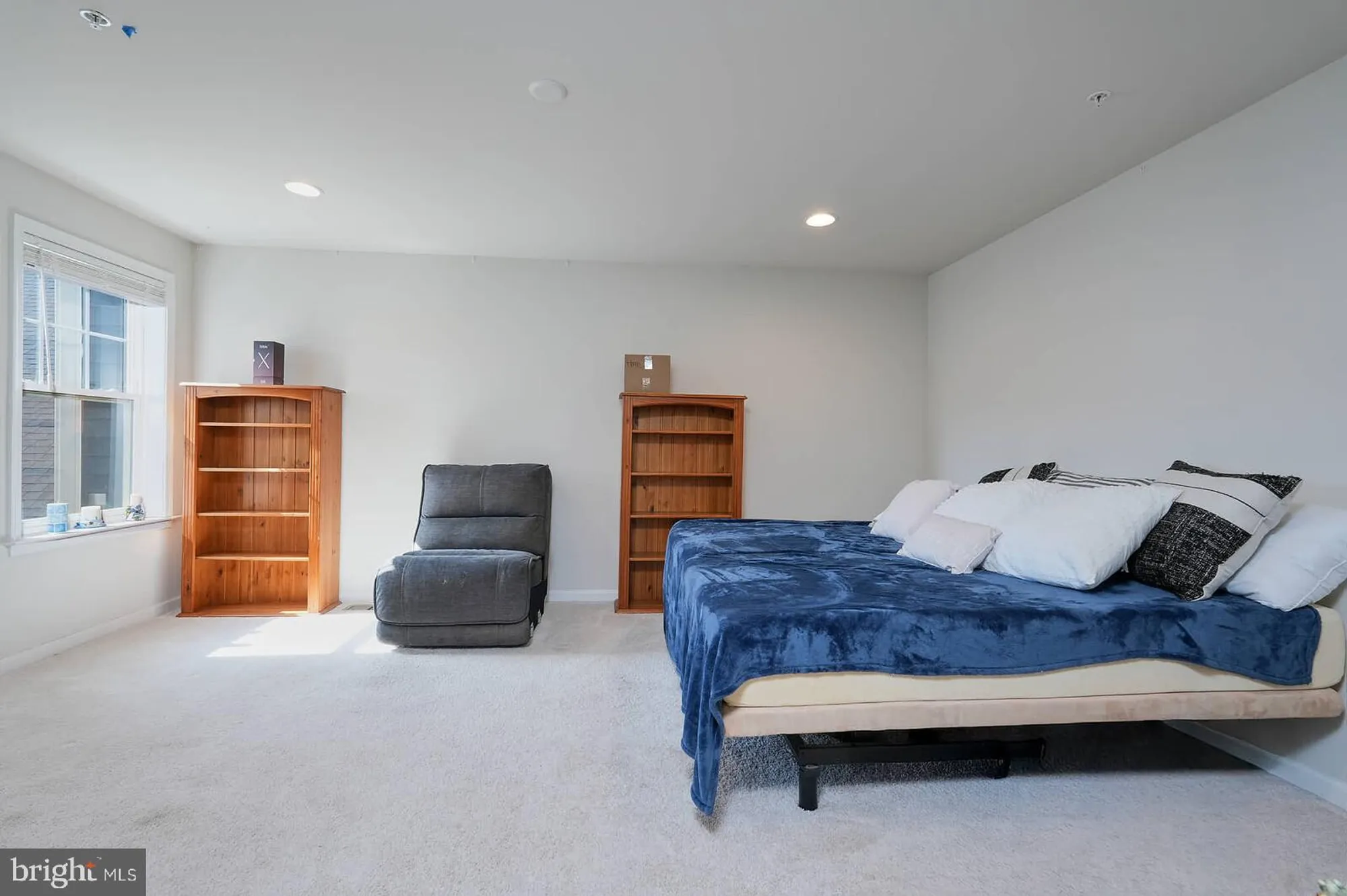 Property Slideshow image 15 of 20 | 13504 goldeneye cir, Clarksburg, MD, 20871
