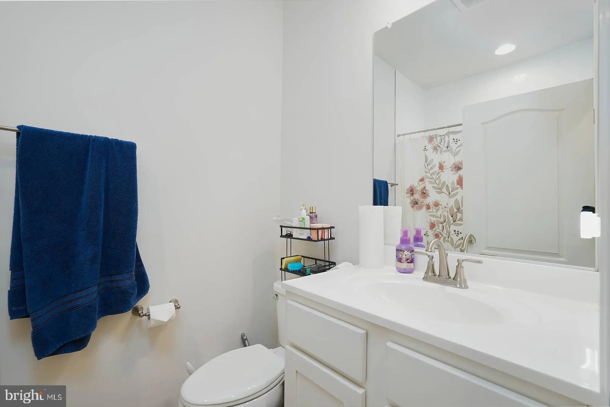Property Slideshow image 13 of 20 | 13504 goldeneye cir, Clarksburg, MD, 20871