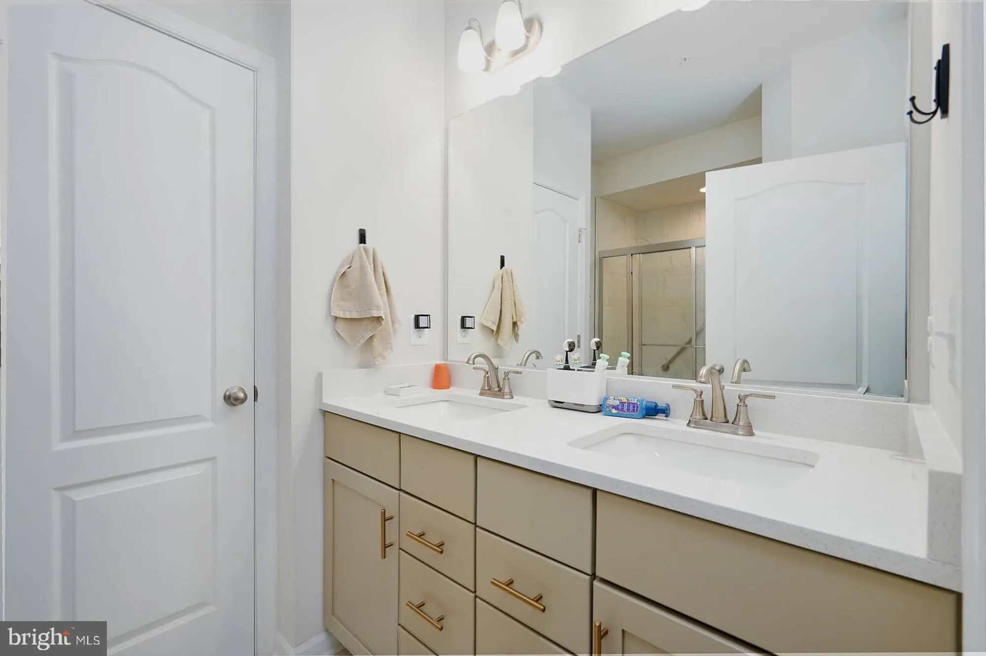 Property Slideshow image 11 of 20 | 13504 goldeneye cir, Clarksburg, MD, 20871
