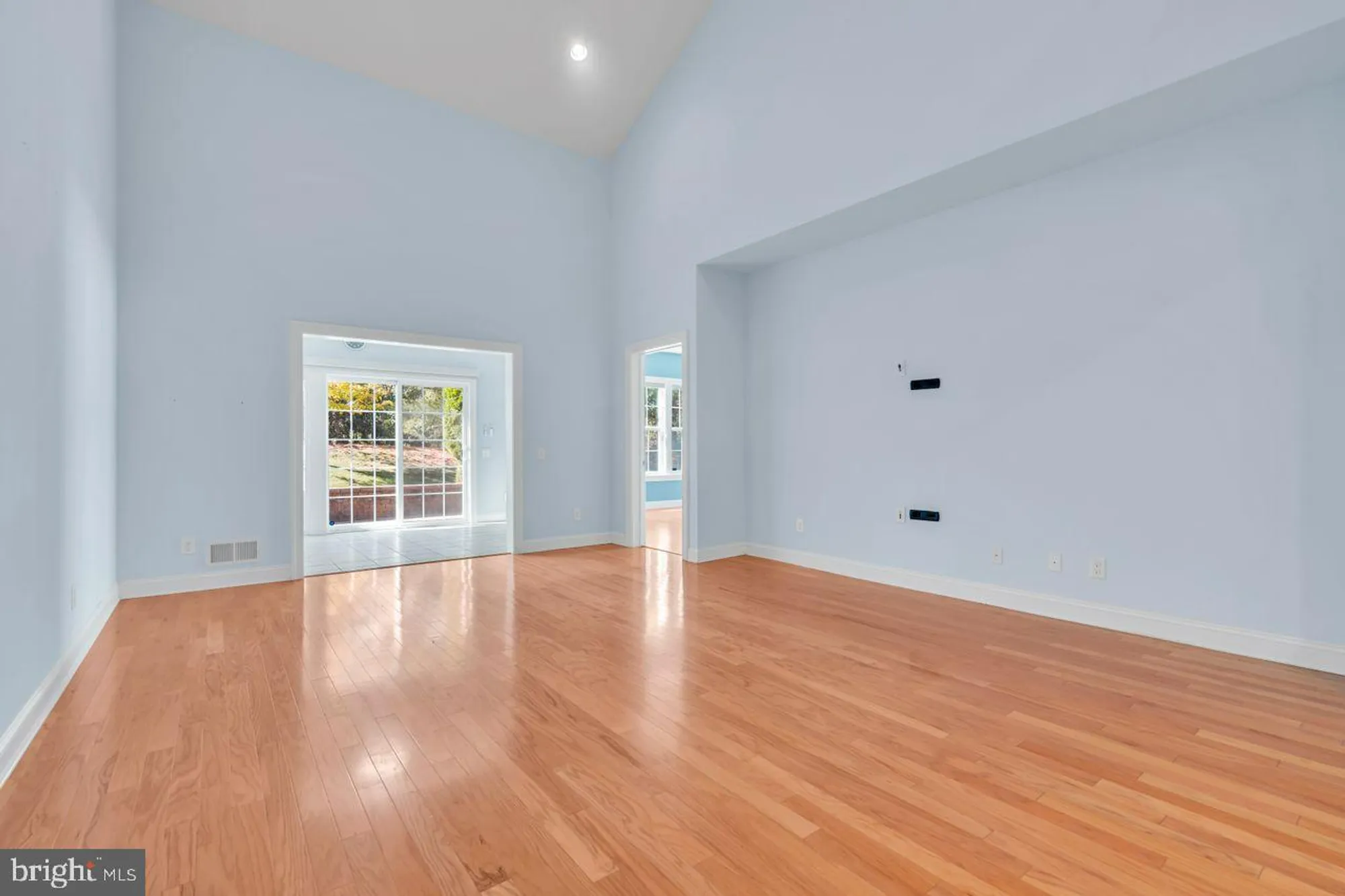 Property Slideshow image 14 of 31 | 239 sparrow dr, Hamilton, NJ, 08690