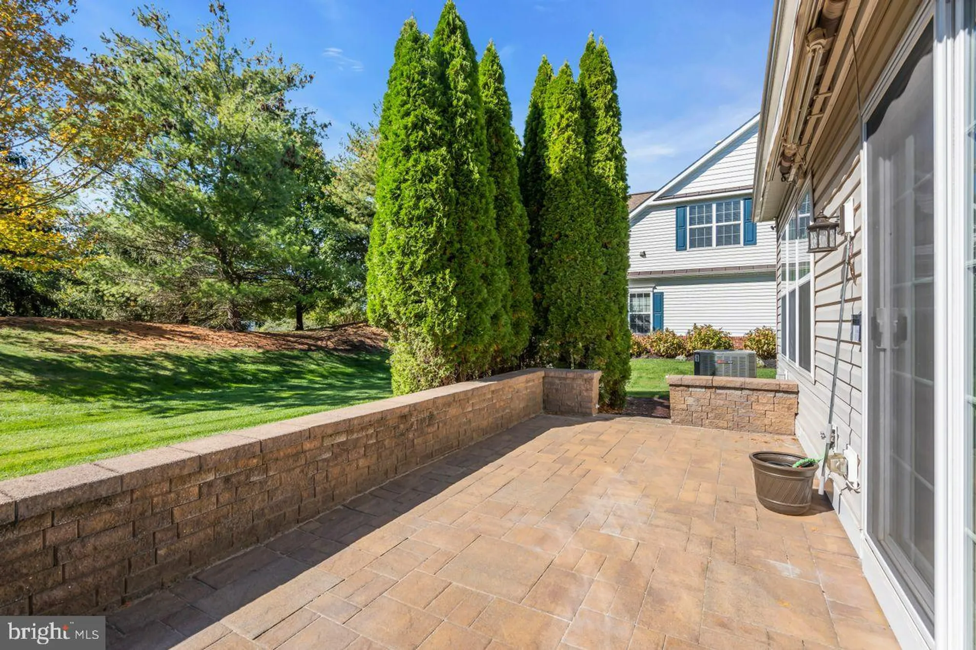 Property Slideshow image 27 of 31 | 239 sparrow dr, Hamilton, NJ, 08690