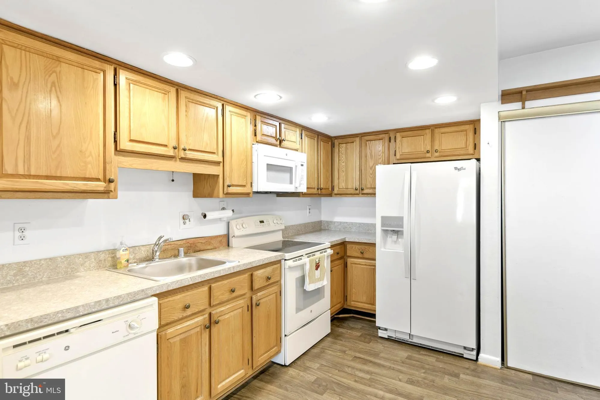Property Slideshow image 10 of 31 | 15524 prince frederick way # 118-a, Silver Spring, MD, 20906