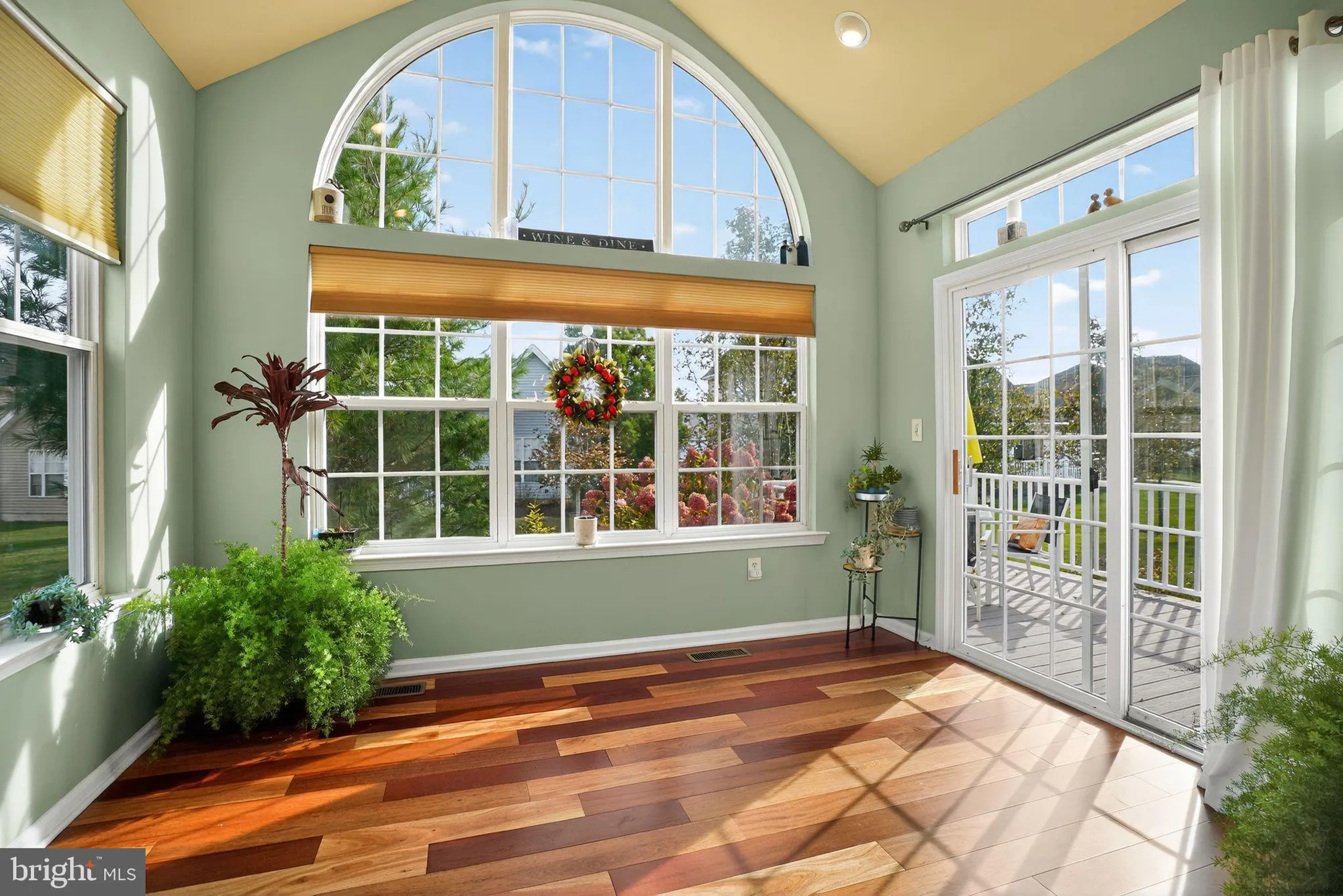 Property Slideshow image 12 of 28 | 1351 creekside ln, Quakertown, PA, 18951