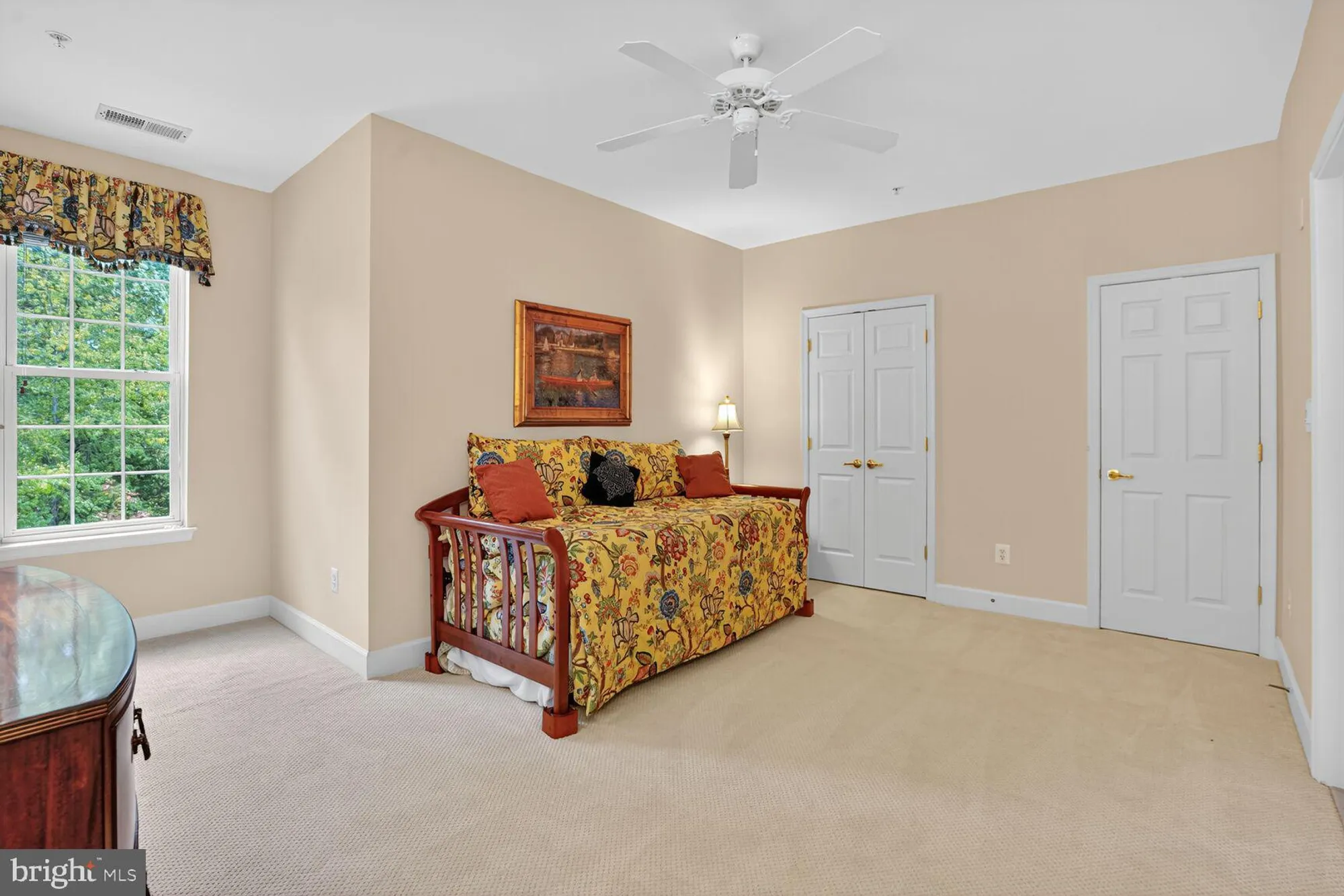 Property Slideshow image 27 of 40 | 7065 heritage hunt dr 203, Gainesville, VA, 20155